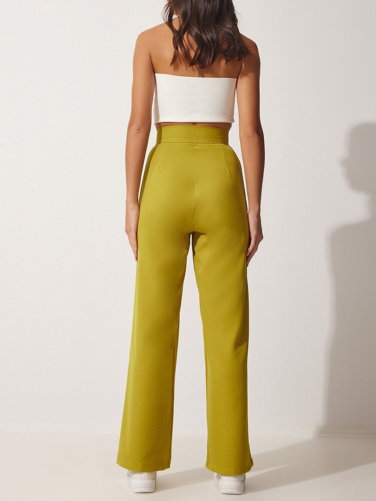 Thumbnail - Happiness stanbul Hose