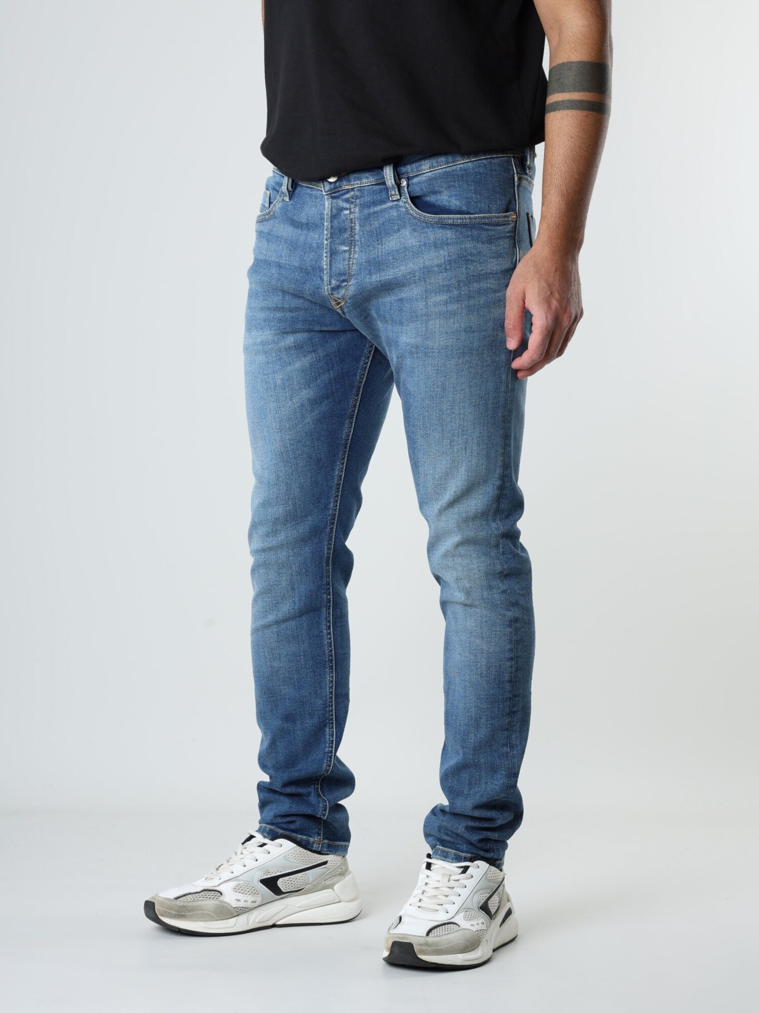 DIESEL Vaquero 'TEPPHAR-X' azul denim – imagen 3