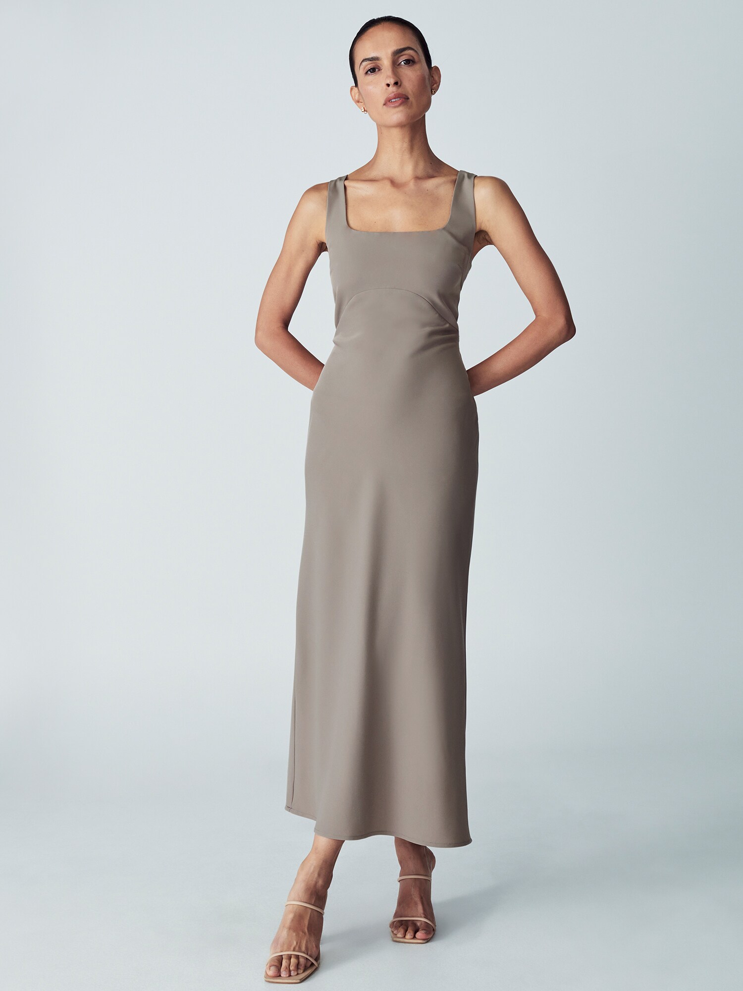 Willa Rochie Hallee  gri taupe
