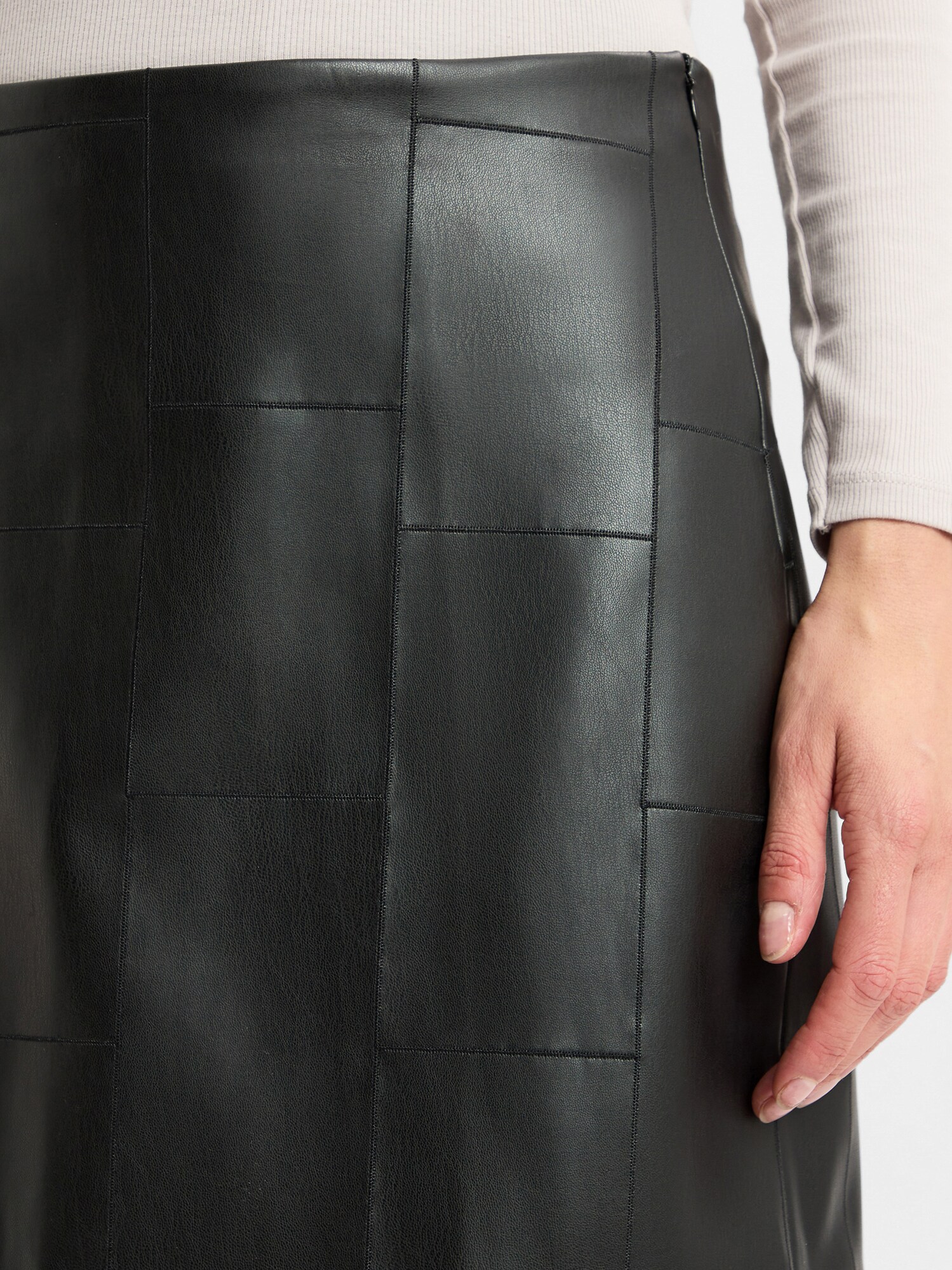 Thumbnail - OPUS Rock Romela