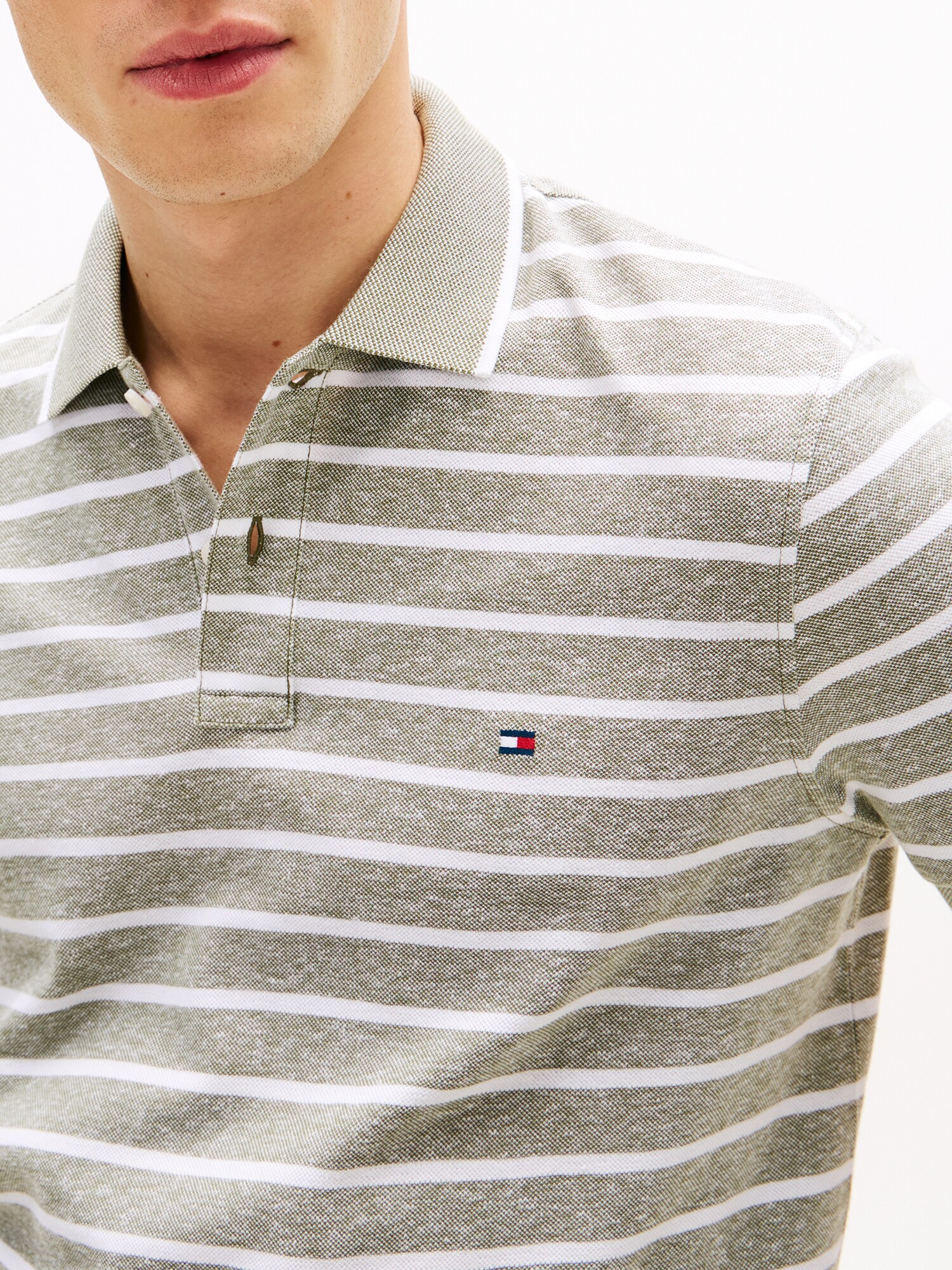 TOMMY HILFIGER Tričko  sivá melírovaná / biela (obrázok 5)