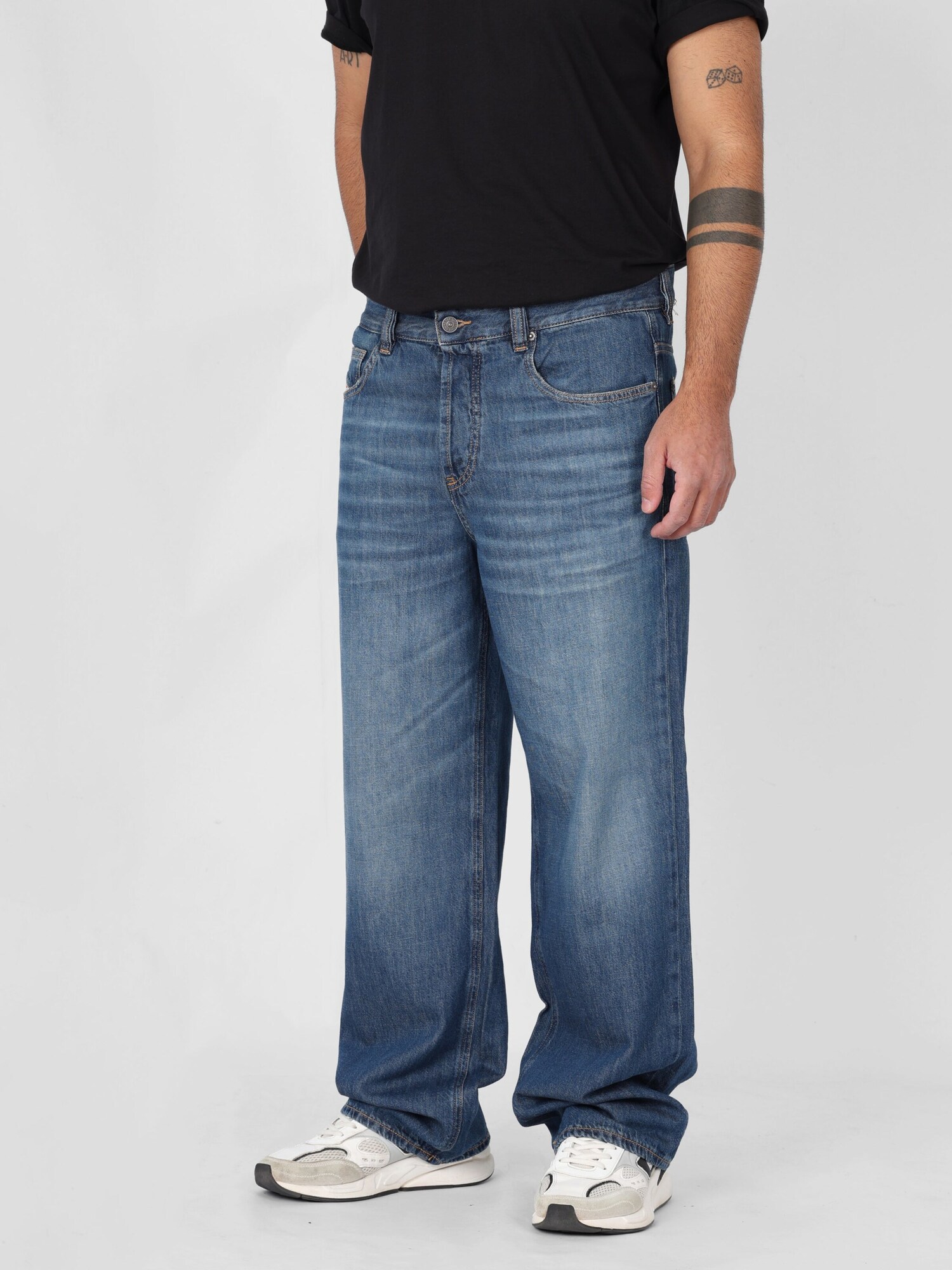 DIESEL Vaquero '2001 D-MACRO LIGHT & SUPERSOFT' azul denim – imagen 3
