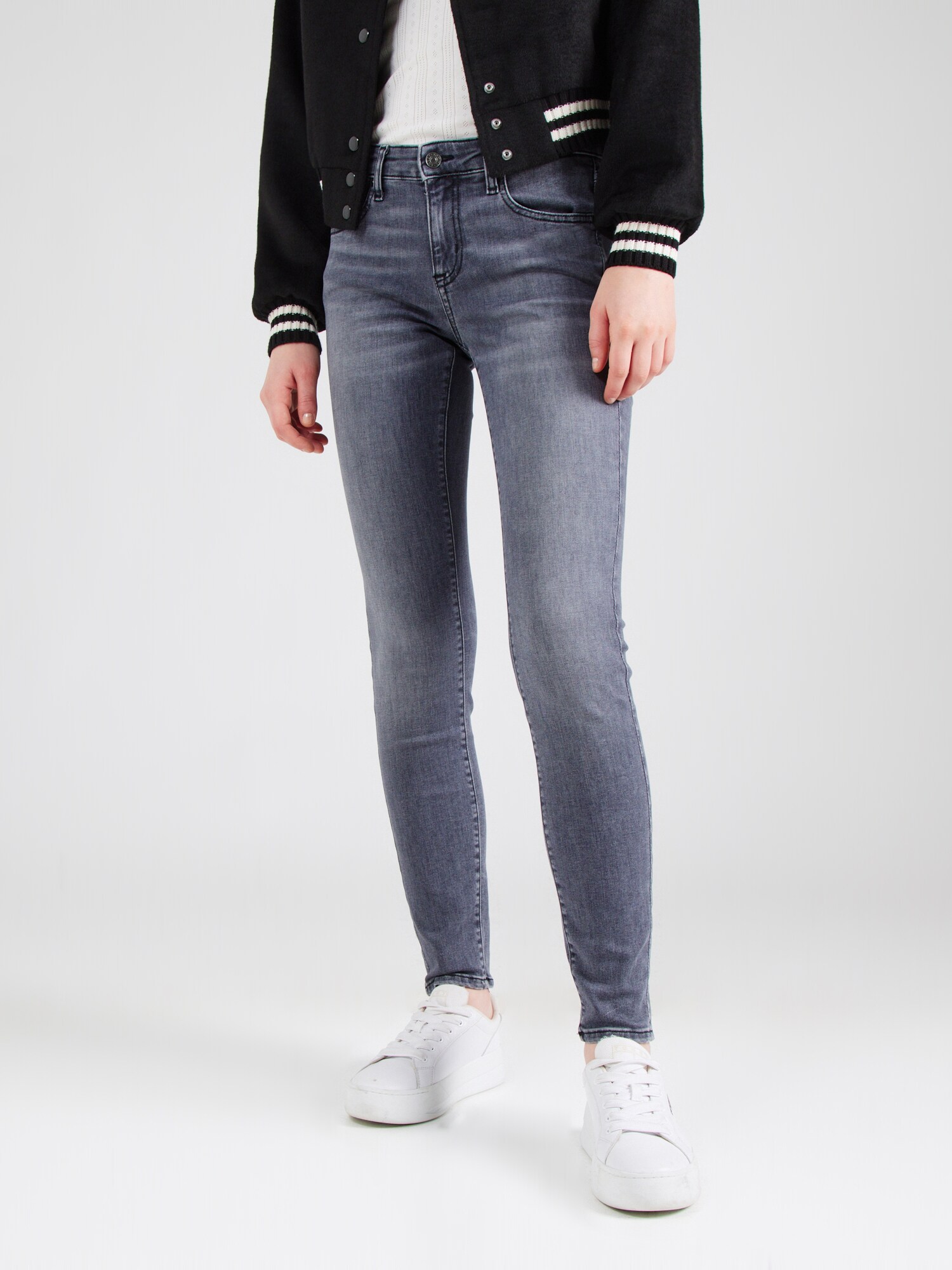 Tommy Jeans Farmer  zafir termék 2. képe