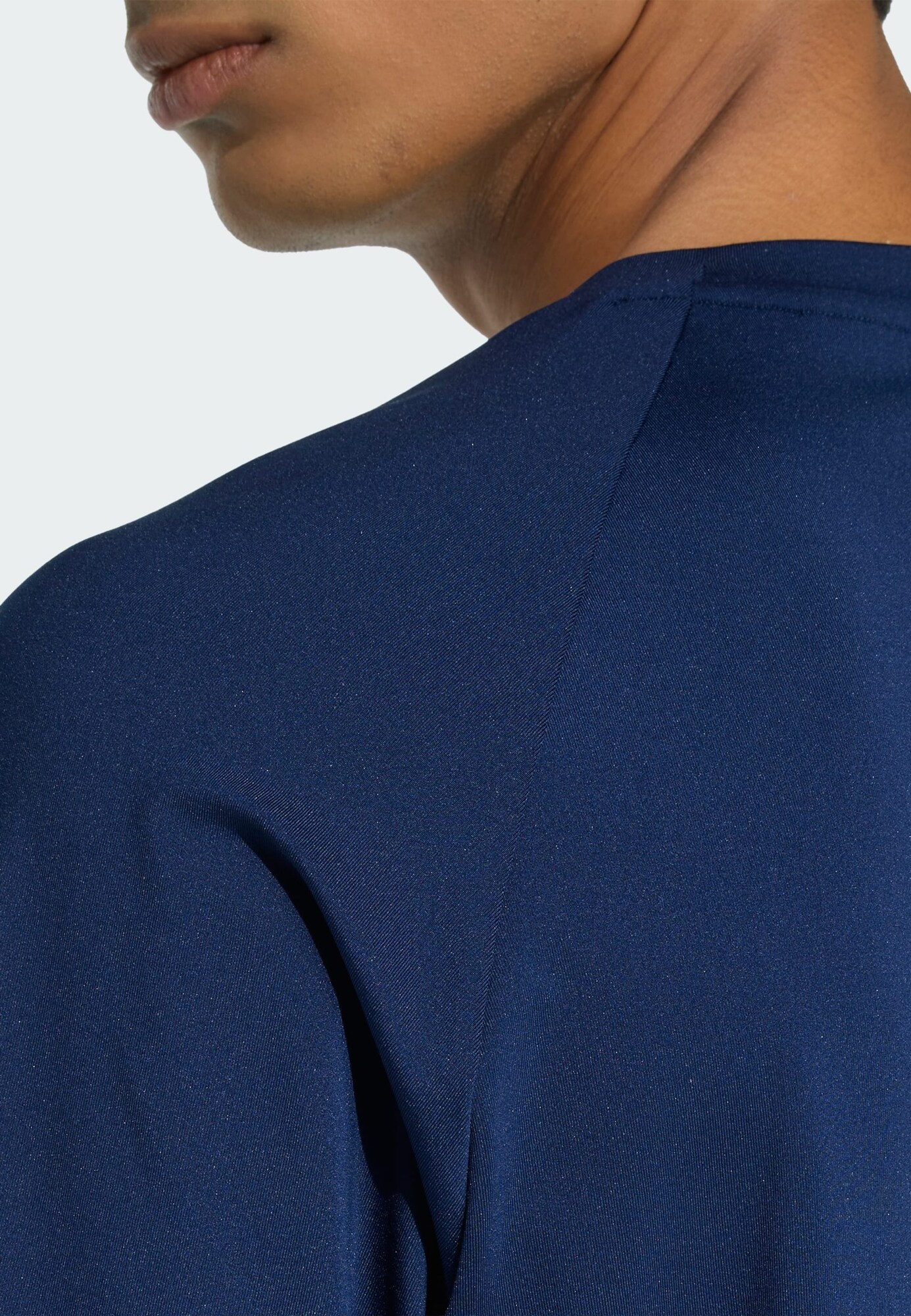 ADIDAS ORIGINALS Camiseta 'Essentials' azul oscuro / gris claro – imagen 2