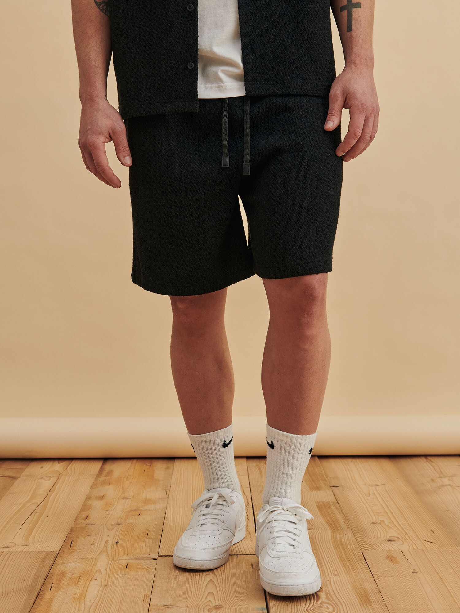 DAN FOX APPAREL Nadrág 'Moritz'  fekete termék 2. képe