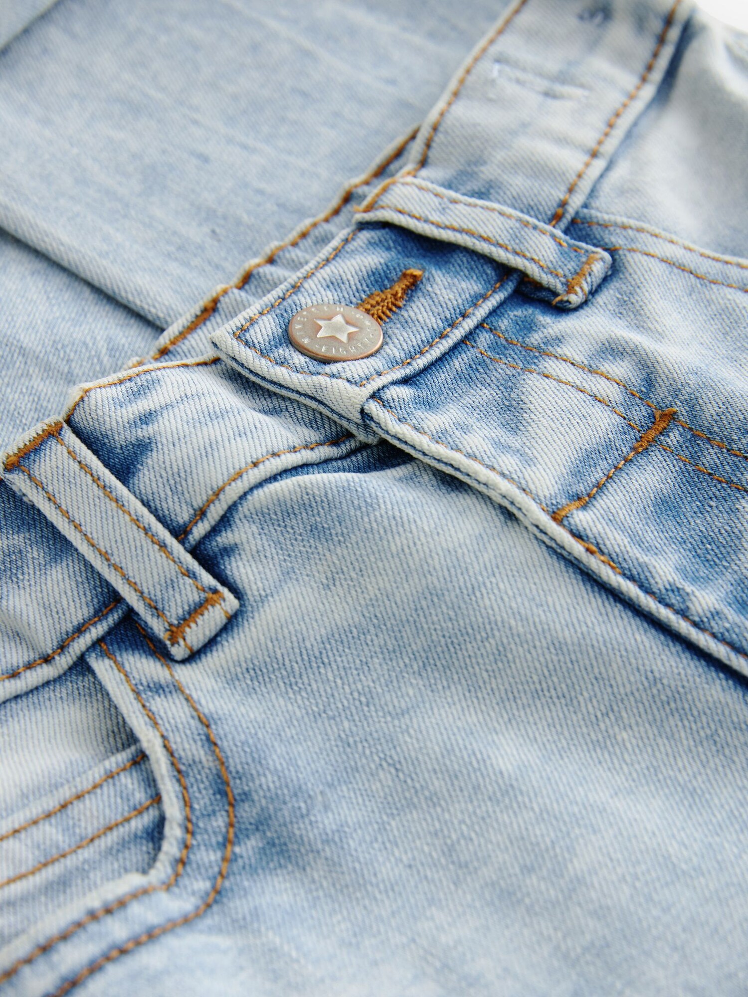 Thumbnail - Jeans