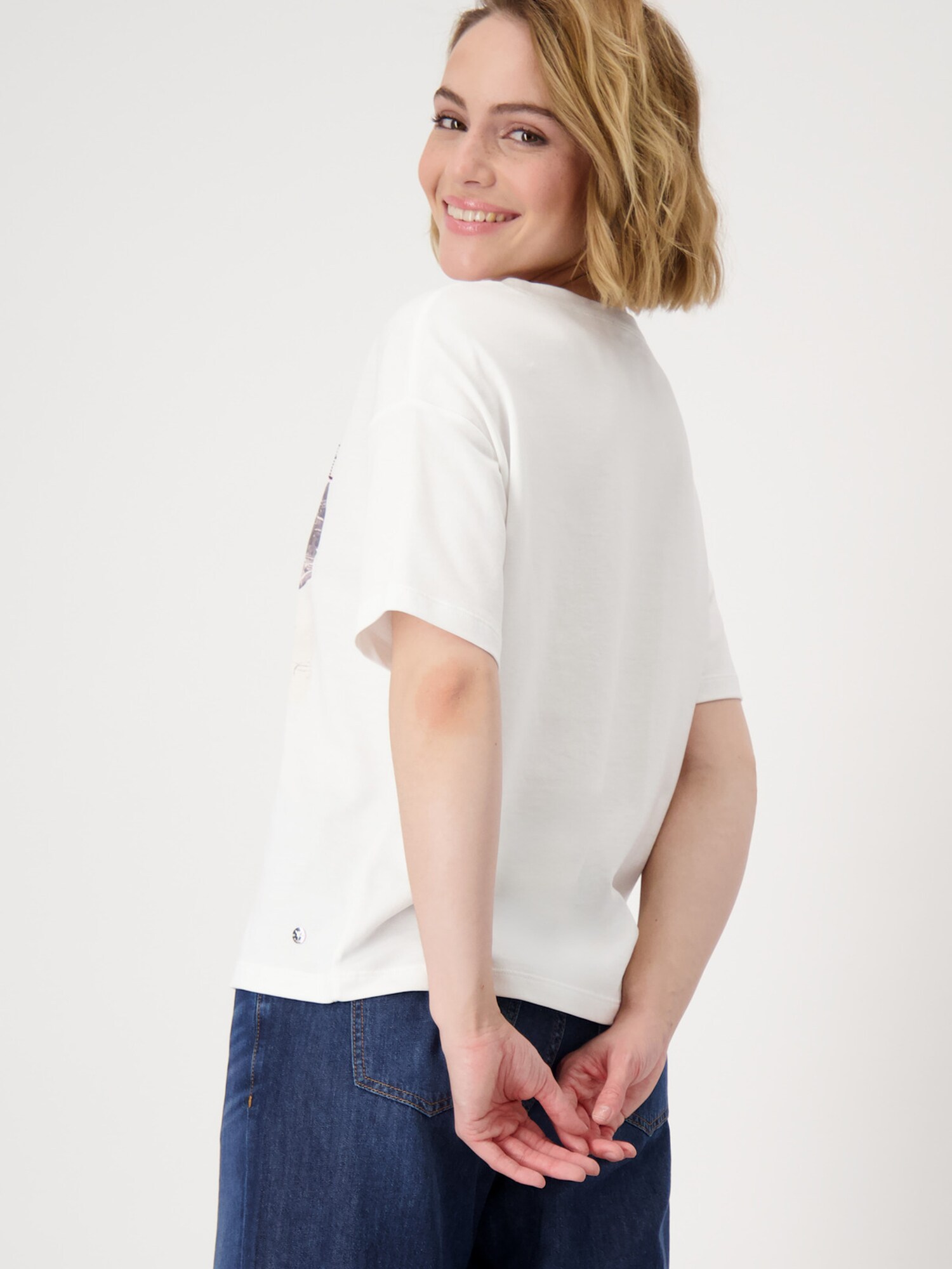 Thumbnail - T-Shirt