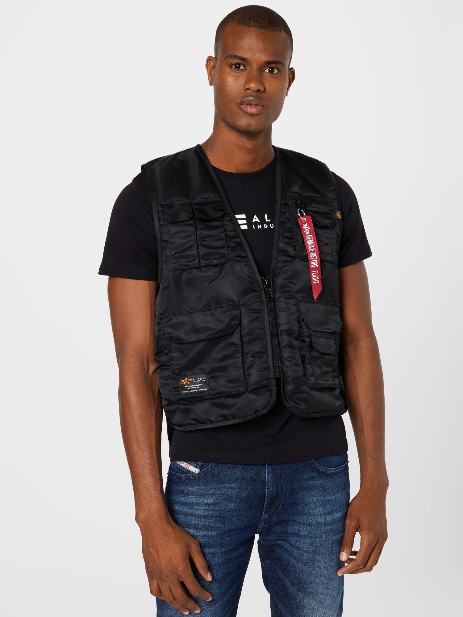 ALPHA INDUSTRIES Chaleco 'Utility' negro – imagen 2