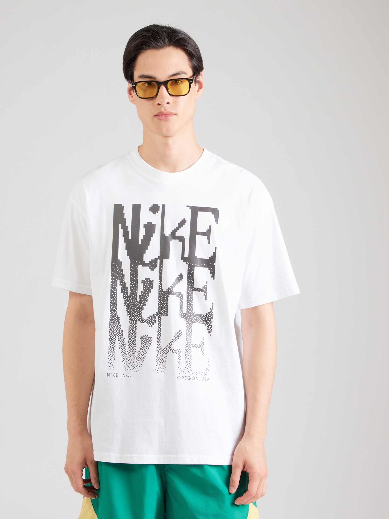 Nike Sportswear Camiseta  negro / blanco – imagen 32