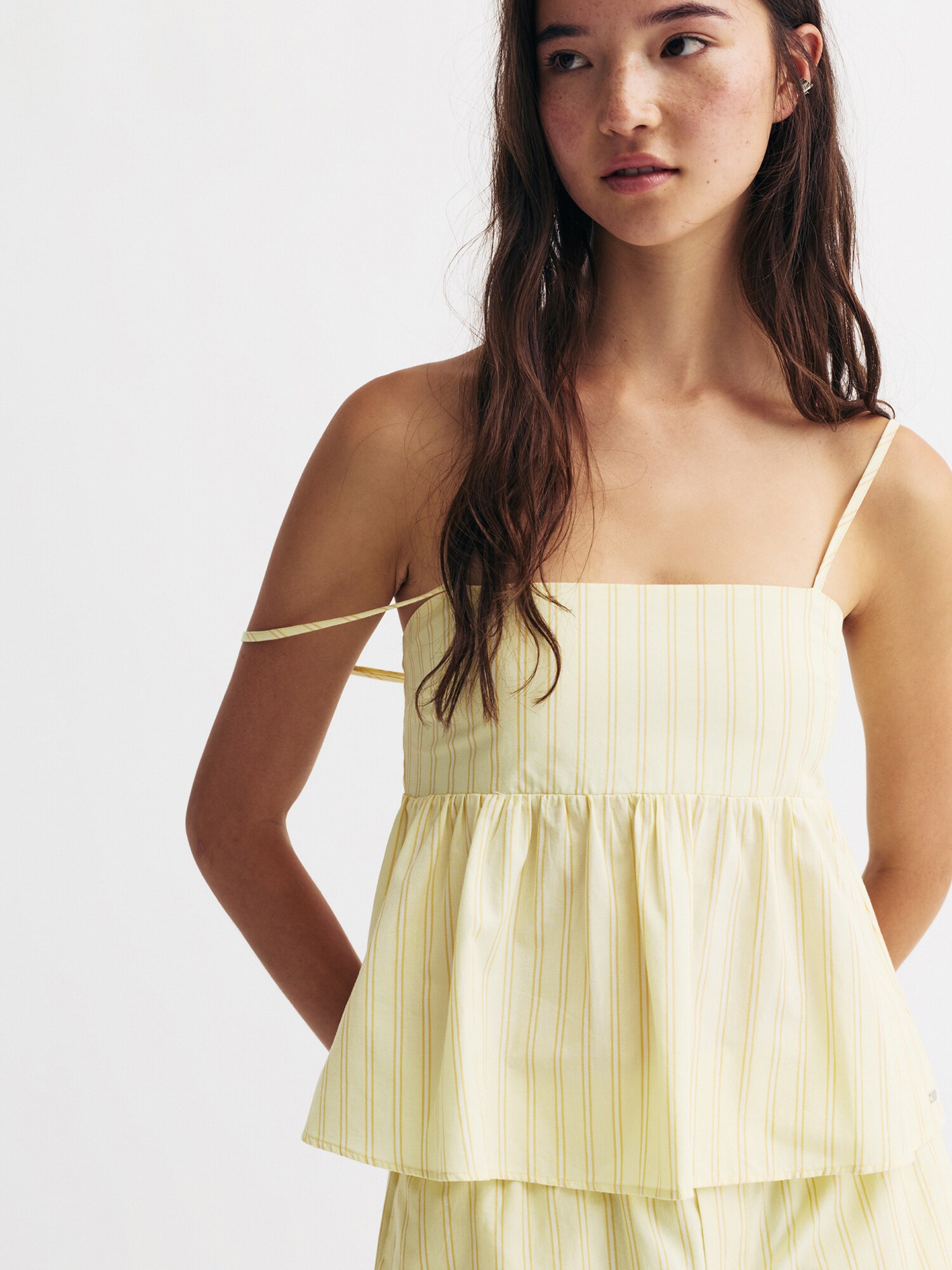 Pull&Bear Top  sárga / pasztellsárga / fehér termék 2. képe