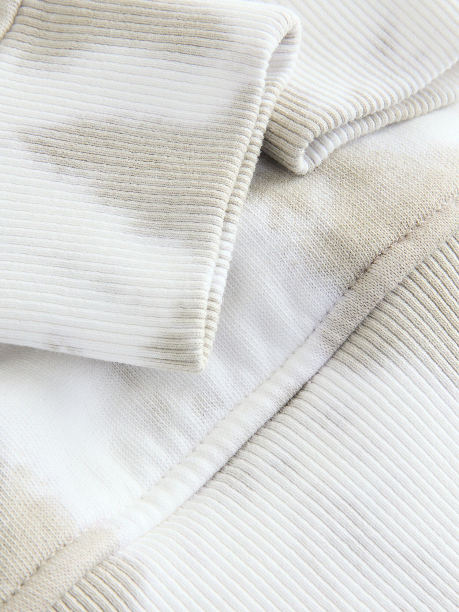 Thumbnail - Sweatshirt