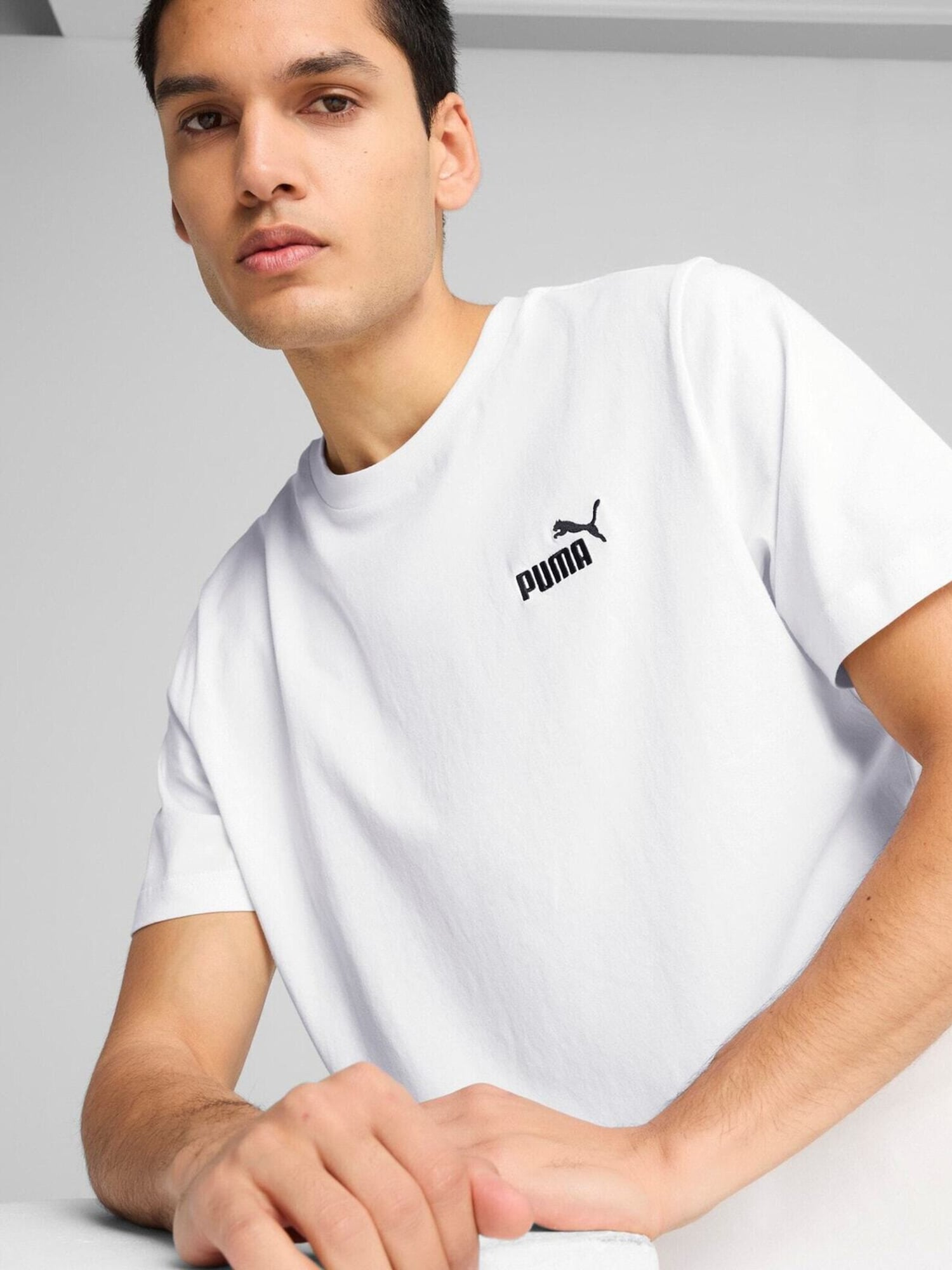 PUMA Camiseta 'Puma Ess Small No. 1 Logo Tee' blanco – imagen 3