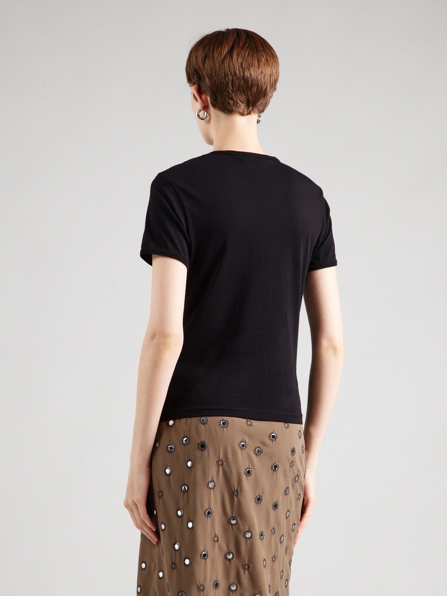 Thumbnail - WEEKDAY T- Shirt Rey