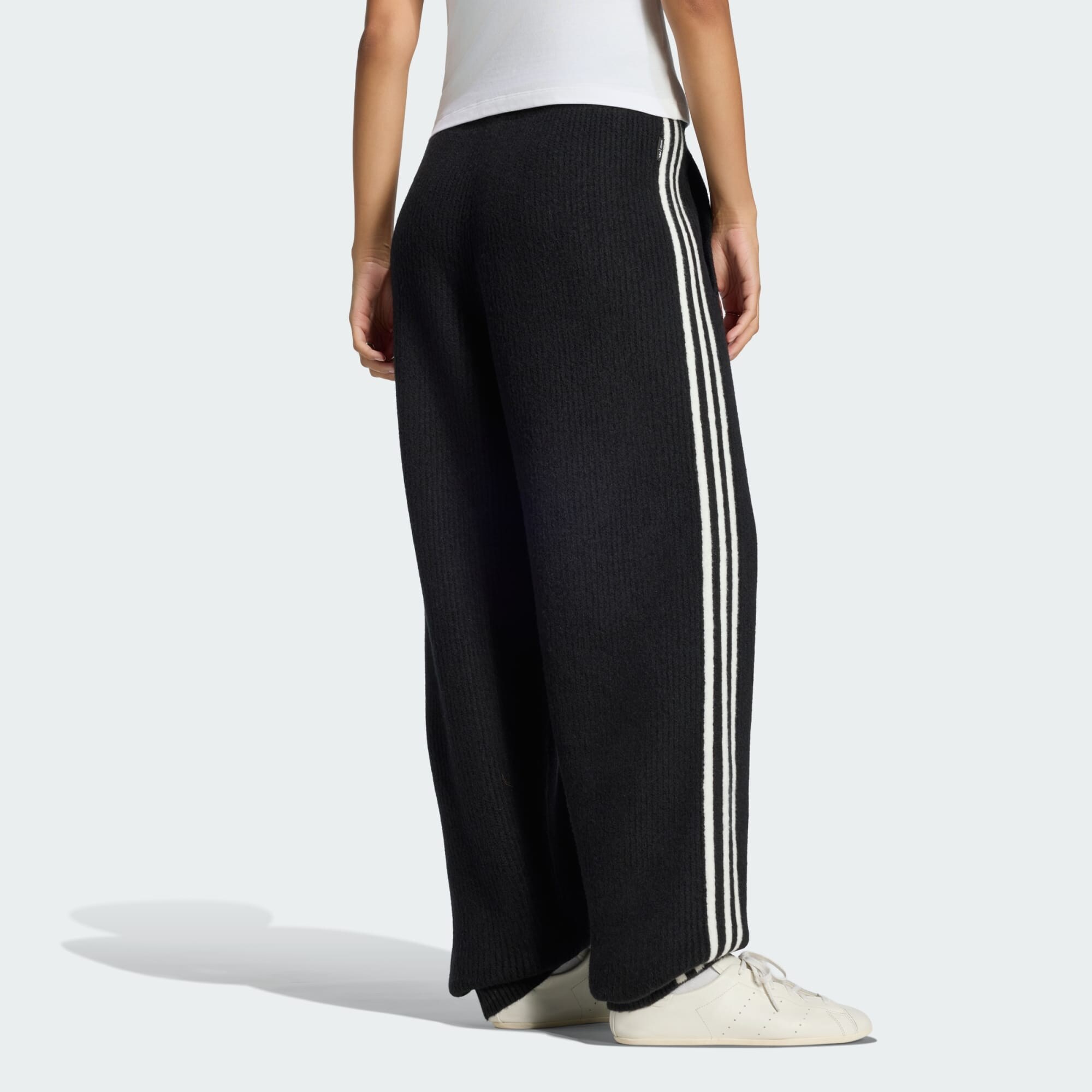 ADIDAS ORIGINALS Pantalón 'Adidas Originals By Jennie' negro / blanco – imagen 3