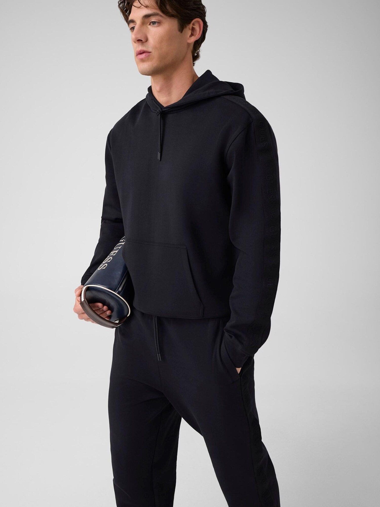 GUESS Sudadera 'Z6YQ17K4963' negro – imagen 3