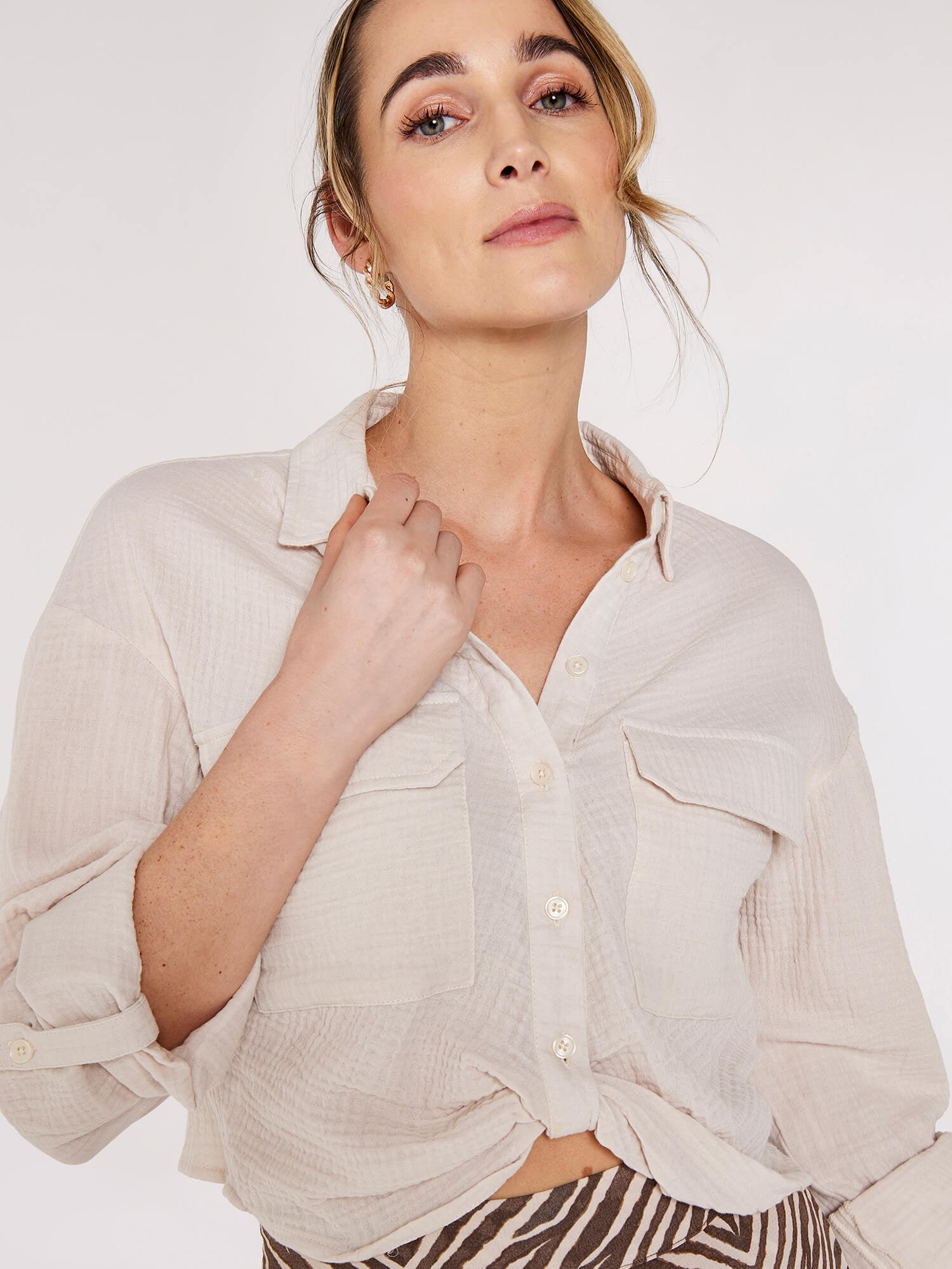 Thumbnail - Apricot Bluse