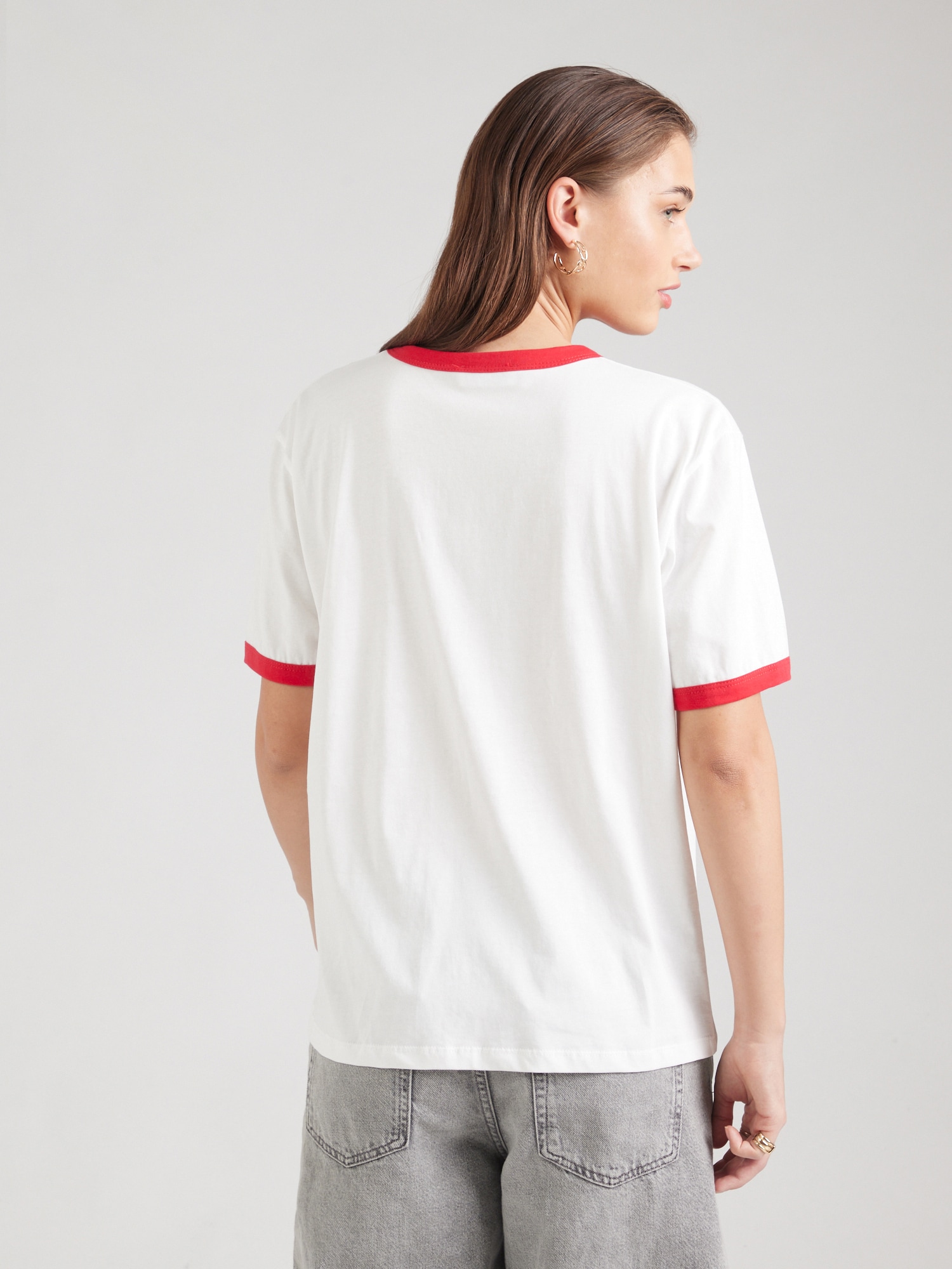 Thumbnail - STUDIO SELECT T-Shirt Zoe