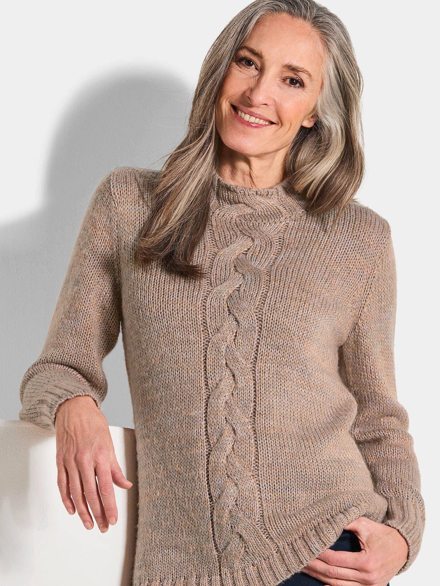 Thumbnail - Goldner Pullover