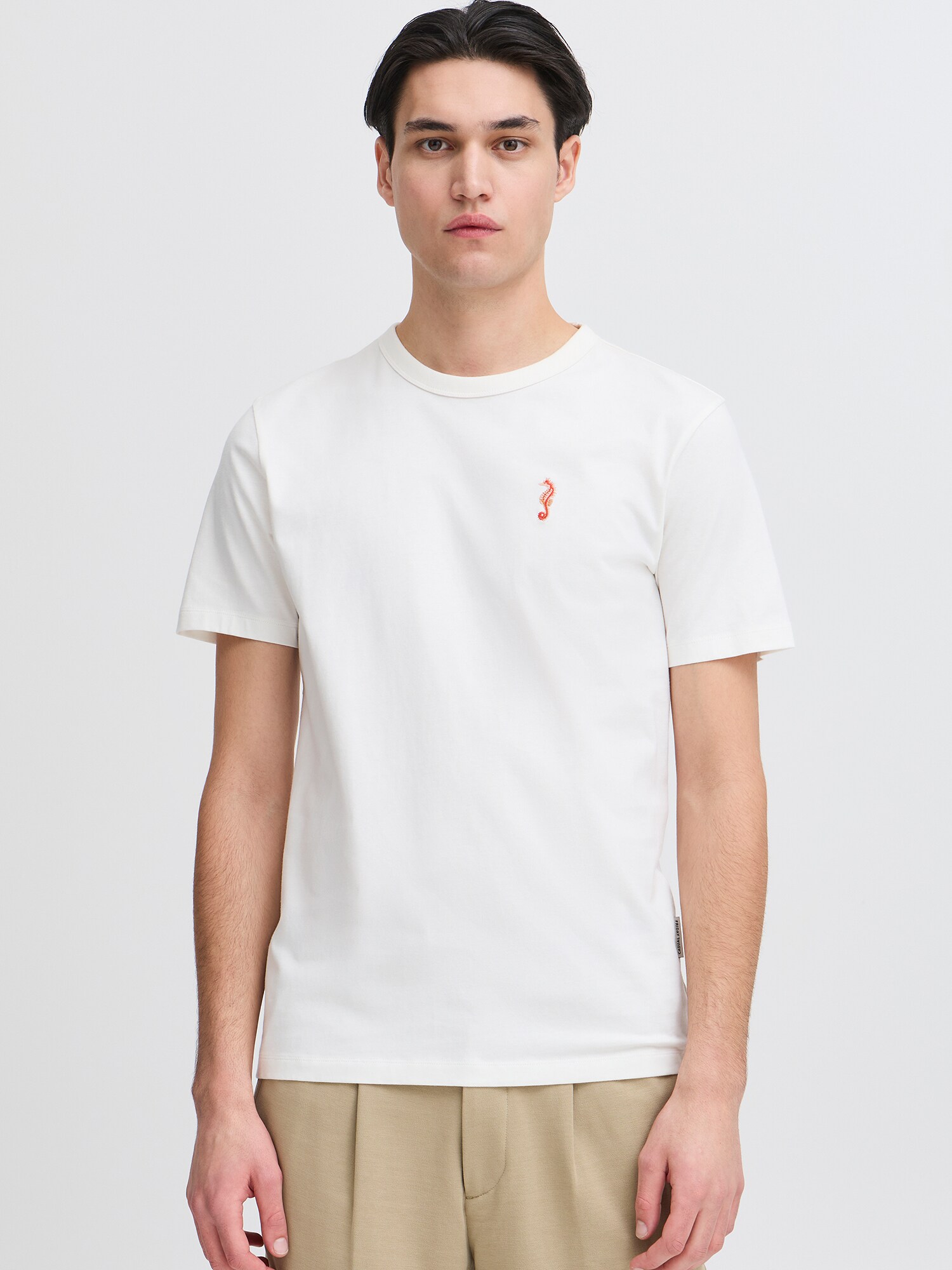 Casual Friday Póló 'CFCARSON'  krém / piros / fehér termék 2. képe