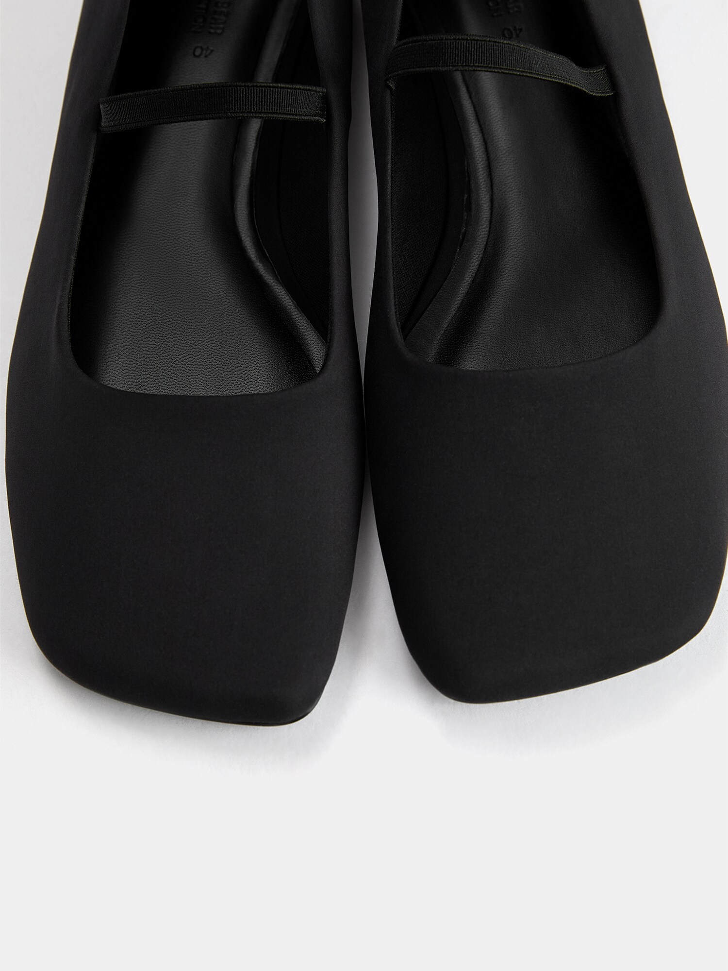 Pull&Bear Baleríny čierna (obrázok 5)