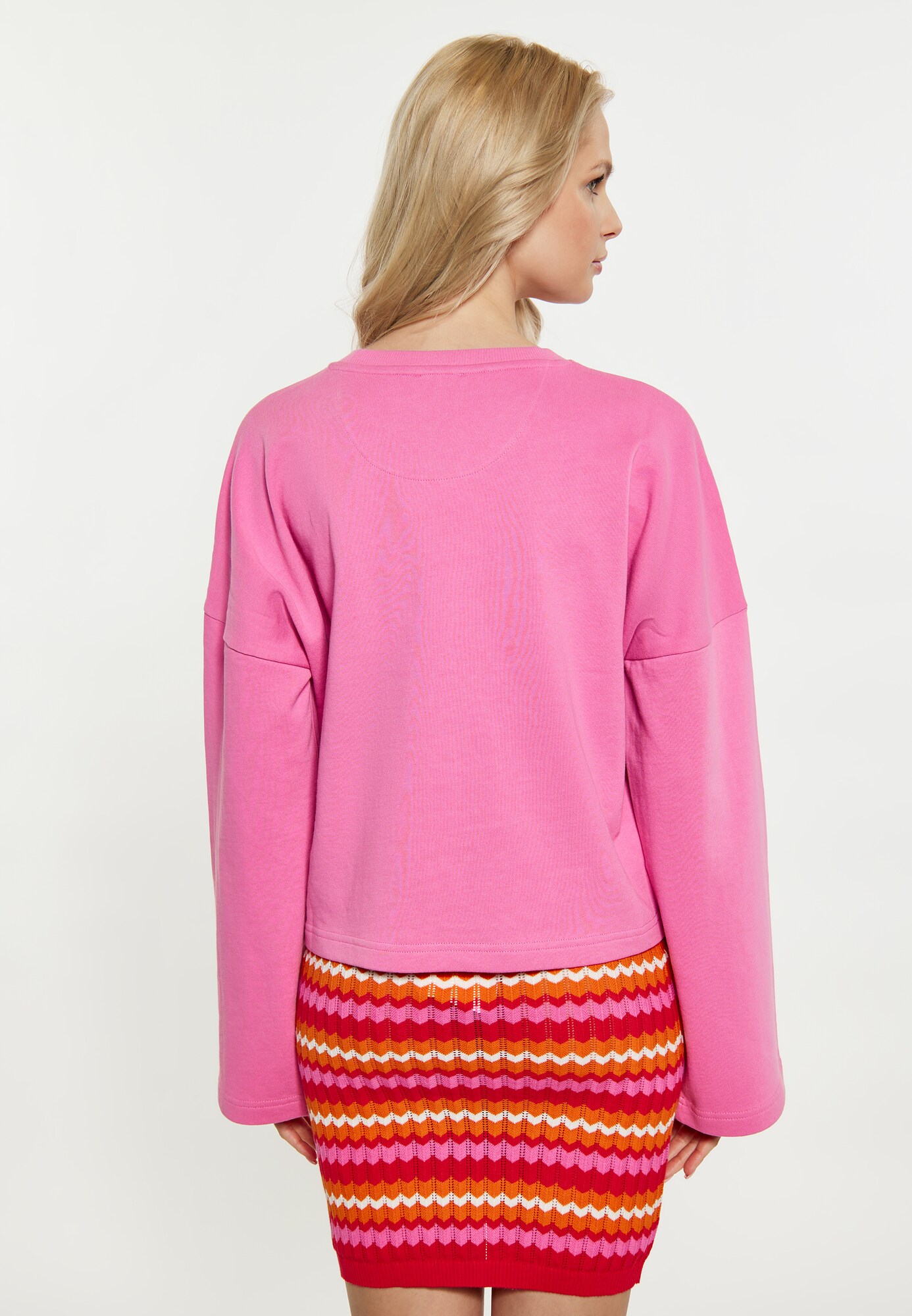 Thumbnail - IZIA Sweatshirt
