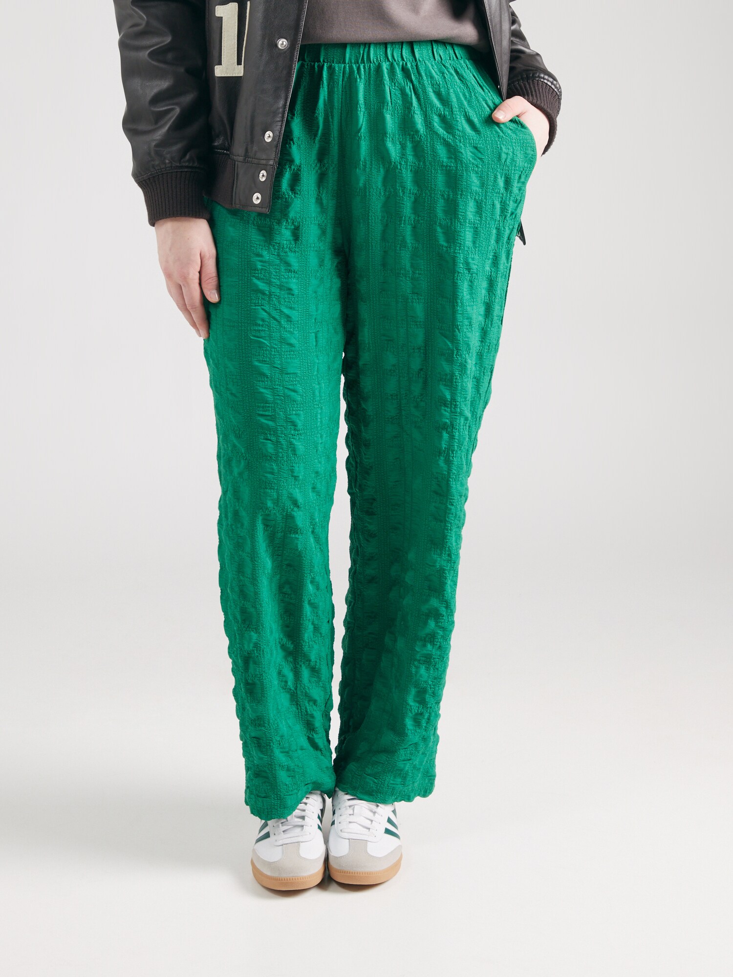 Vero Moda Curve Nadrág  sötétzöld termék 2. képe