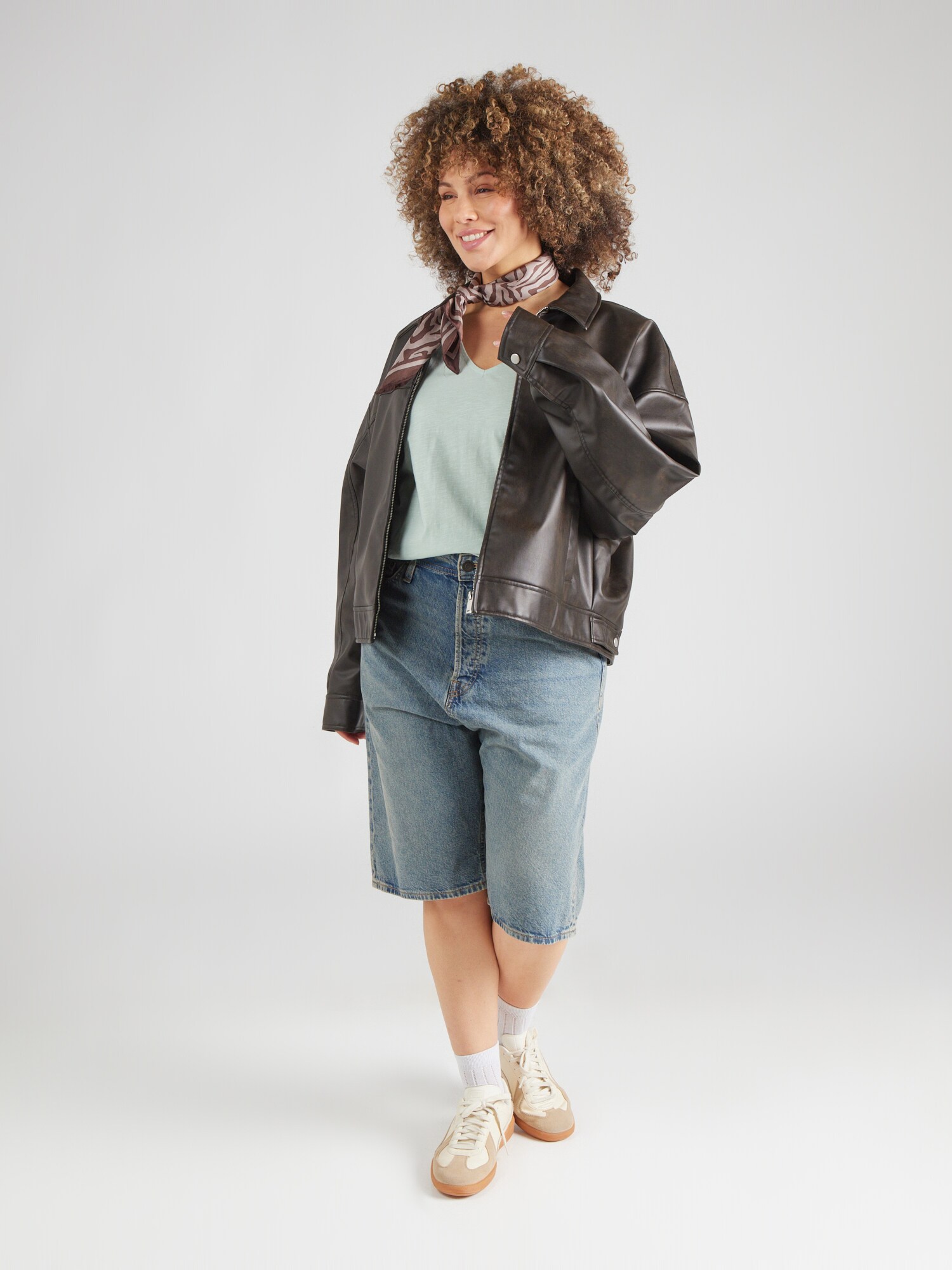 Thumbnail - ONLY Carmakoma Top CARLILA