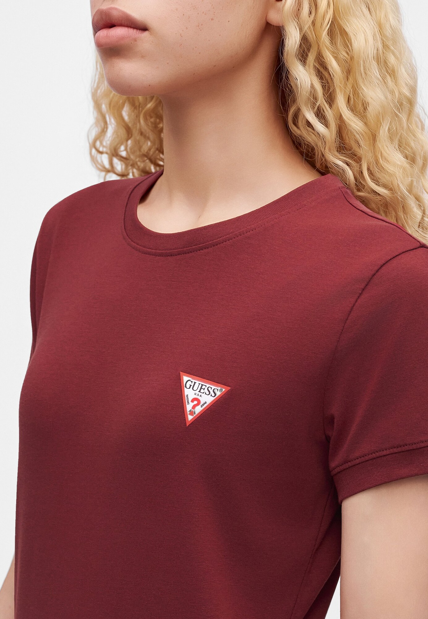 GUESS Camiseta rojo oscuro – imagen 3