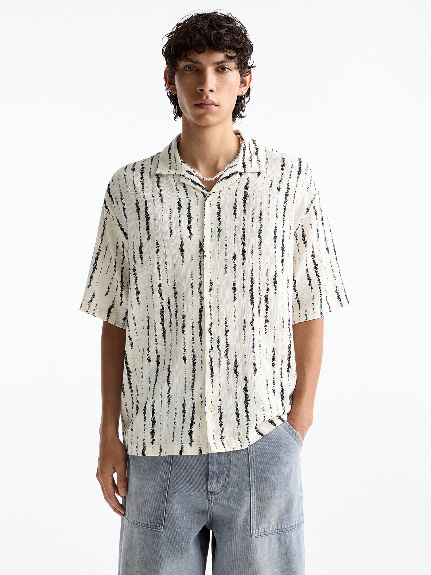 Pull&Bear Ing  fekete / fehér termék 2. képe