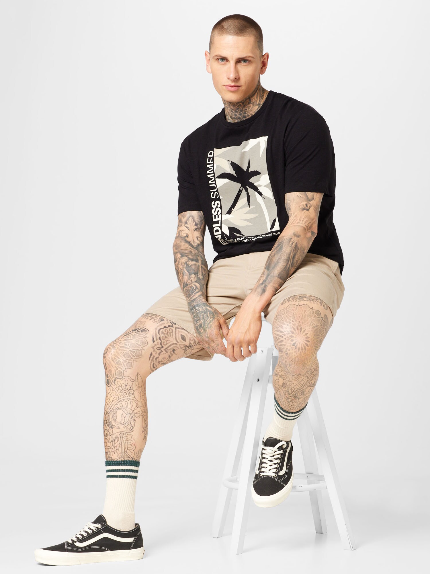 WEEKDAY Chino nohavice 'Joel' béžová (obrázok 4)