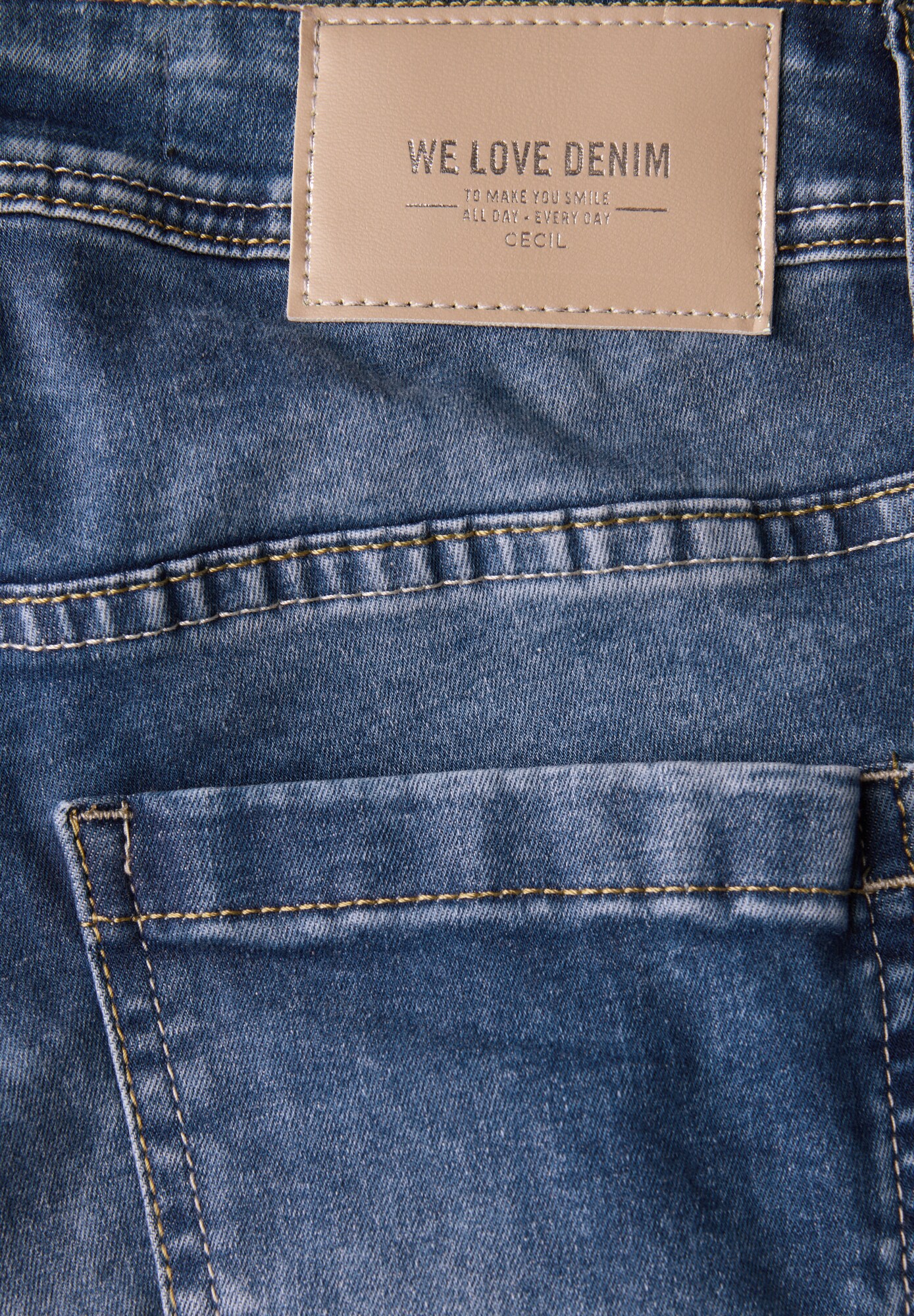 Thumbnail - Jeans