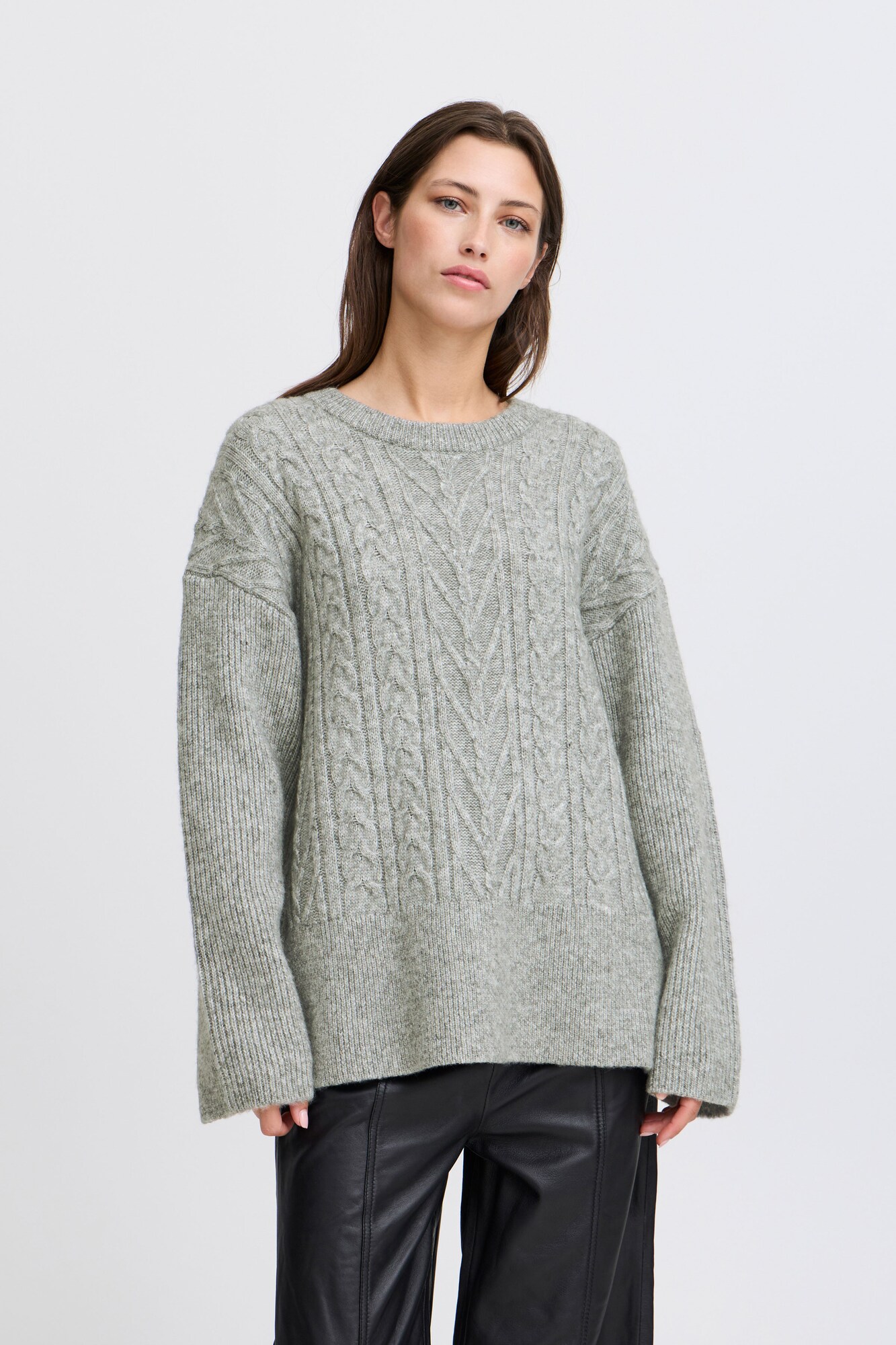 Thumbnail - b.young Pullover