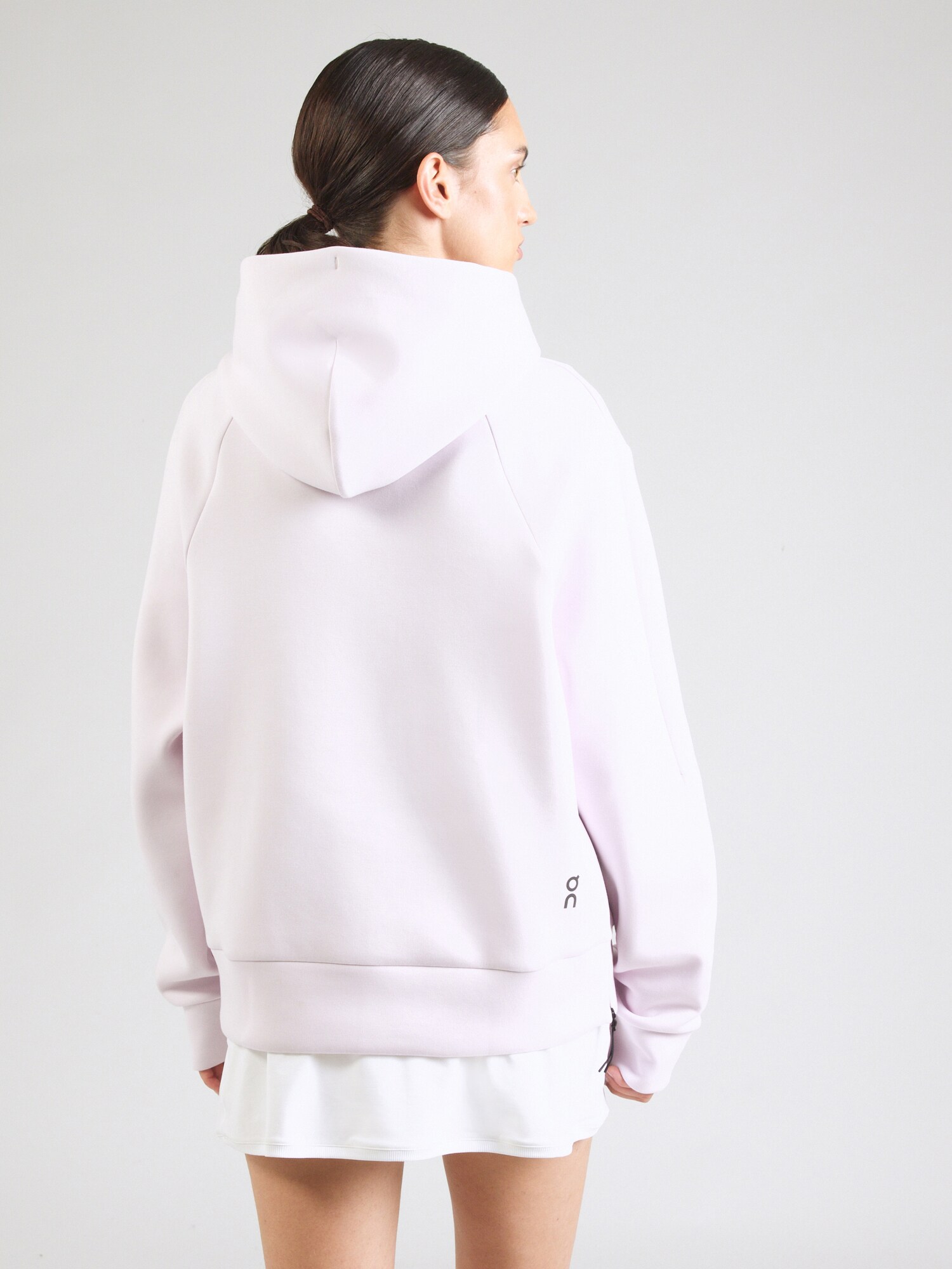 Thumbnail - On Sweatshirt Focus