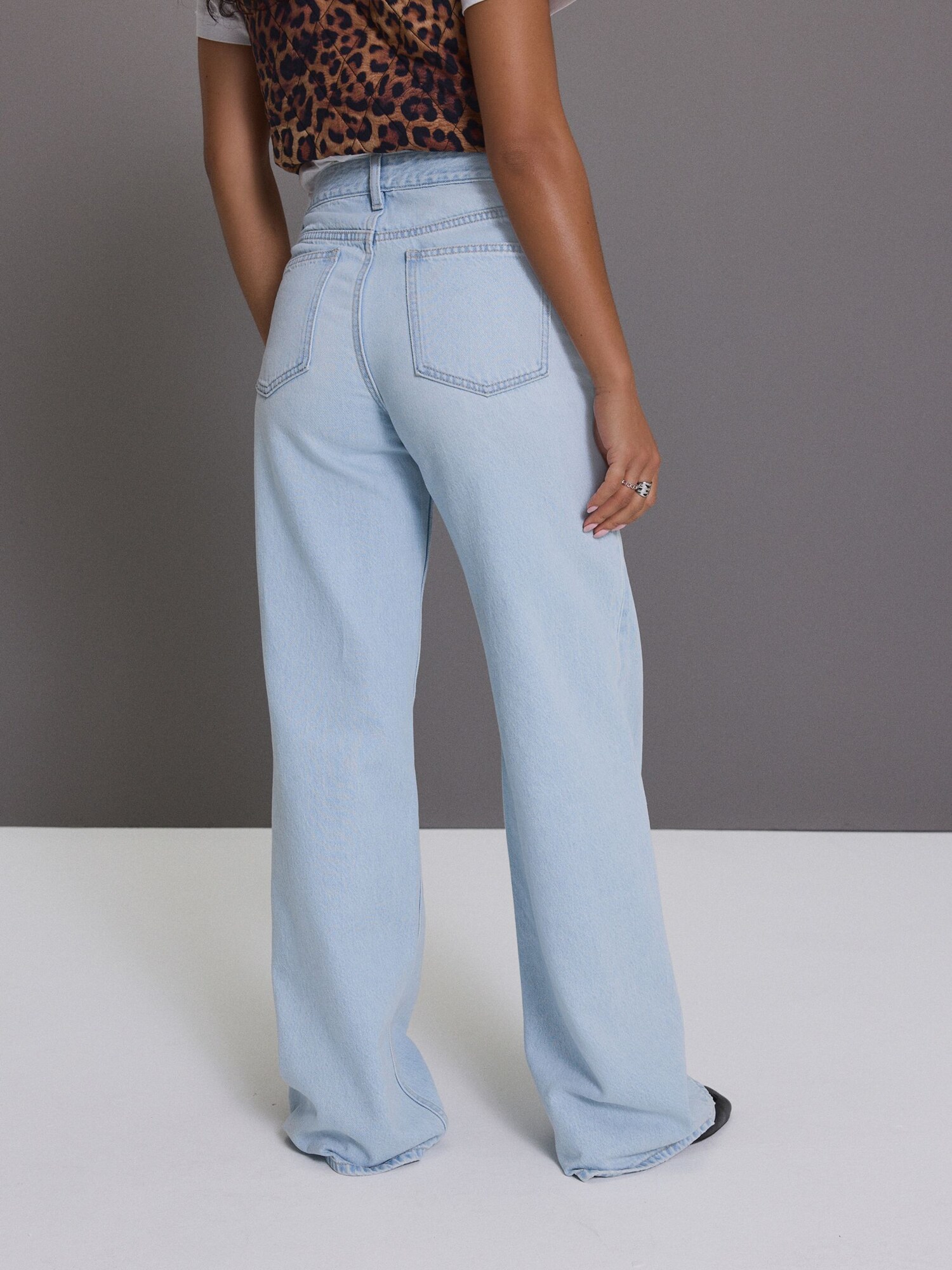Thumbnail - Jeans