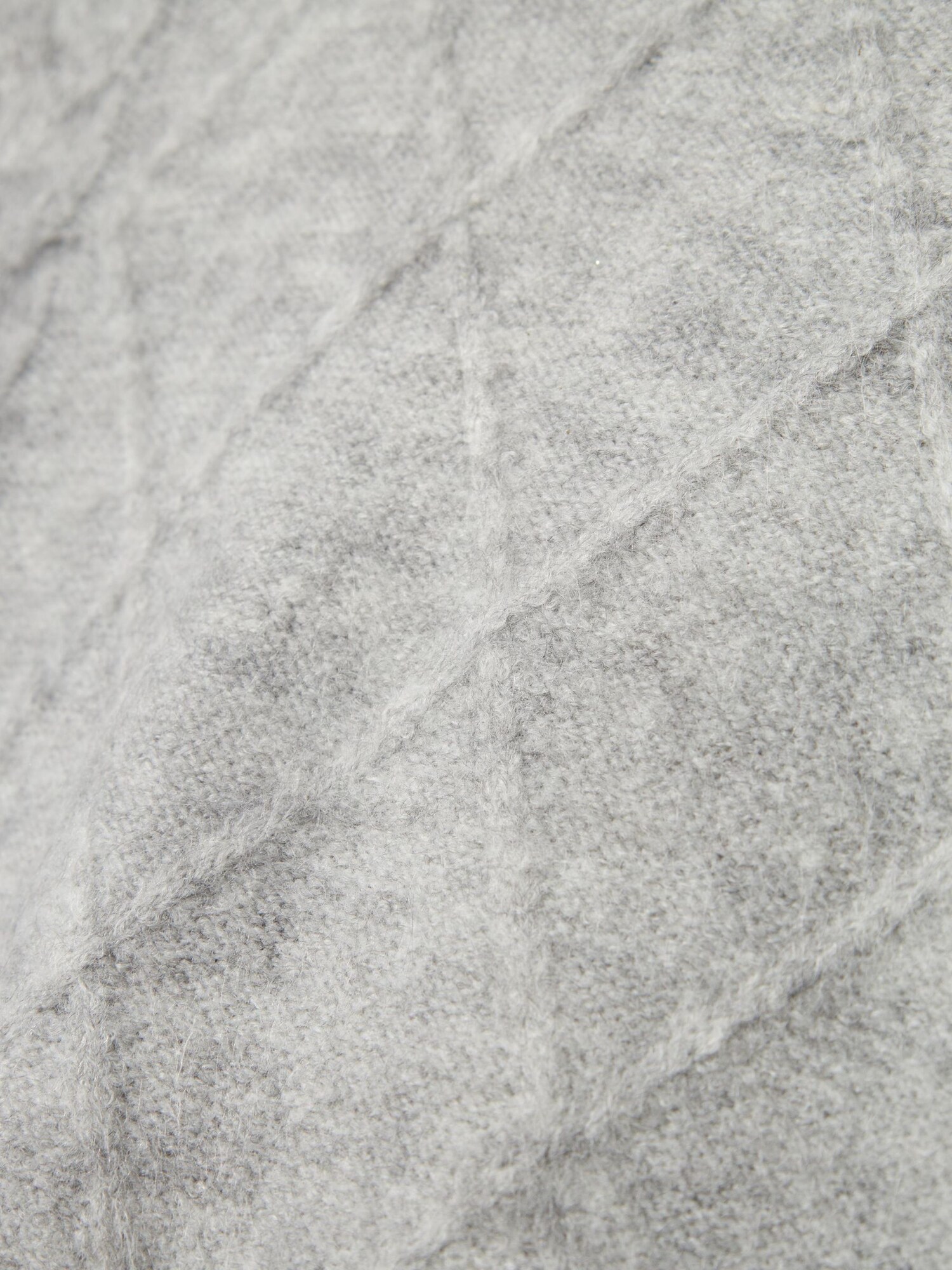 Thumbnail - Pullover