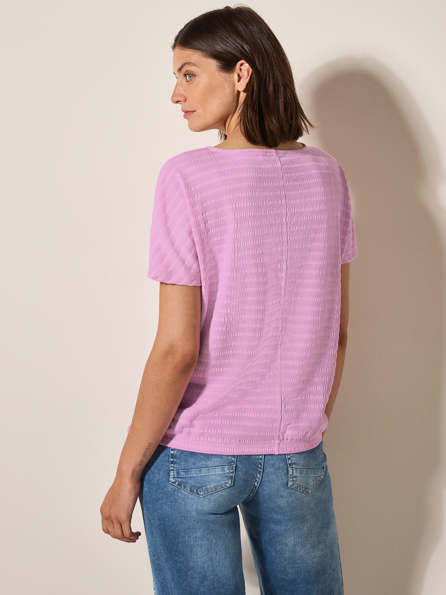 Thumbnail - T-Shirt
