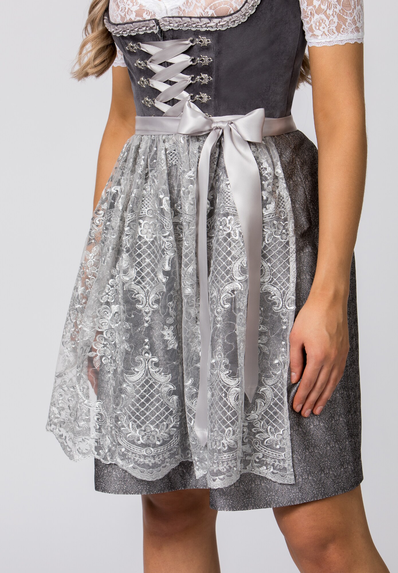 Thumbnail - Dirndl