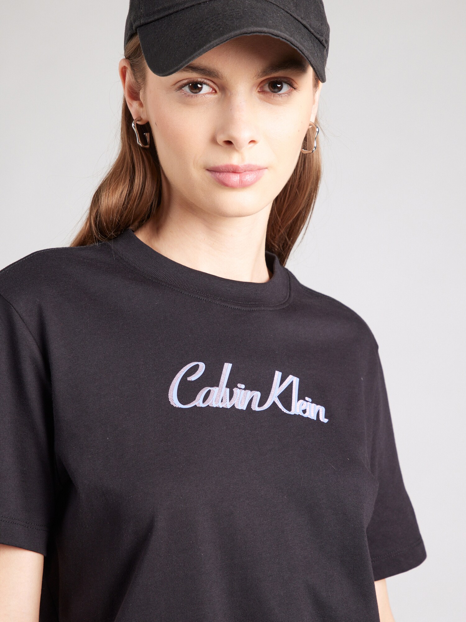 Calvin Klein Jeans Tričko '20s CLASSIC' modrosivá / orgovánová / čierna (obrázok 5)
