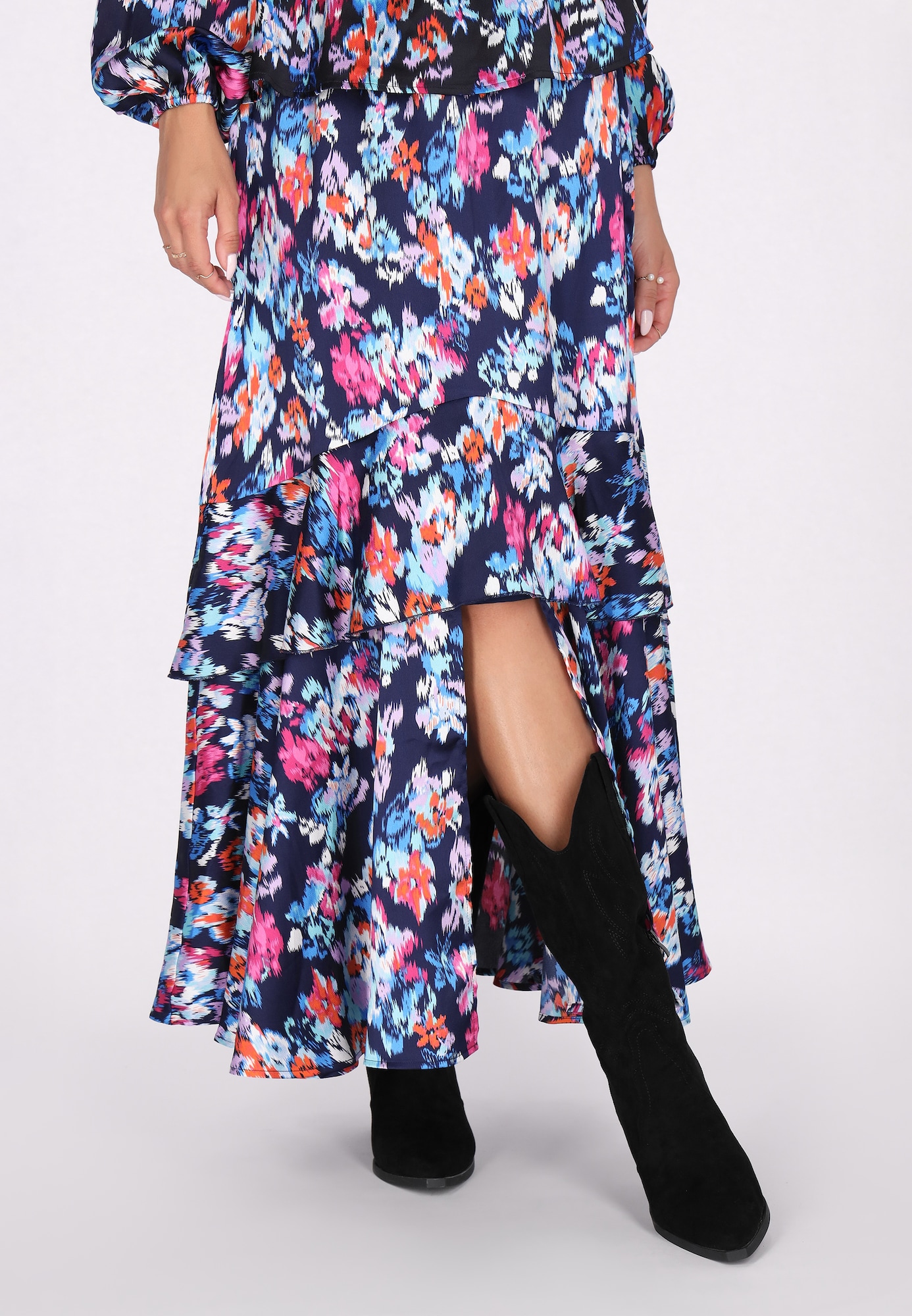 Thumbnail - IZIA Rock