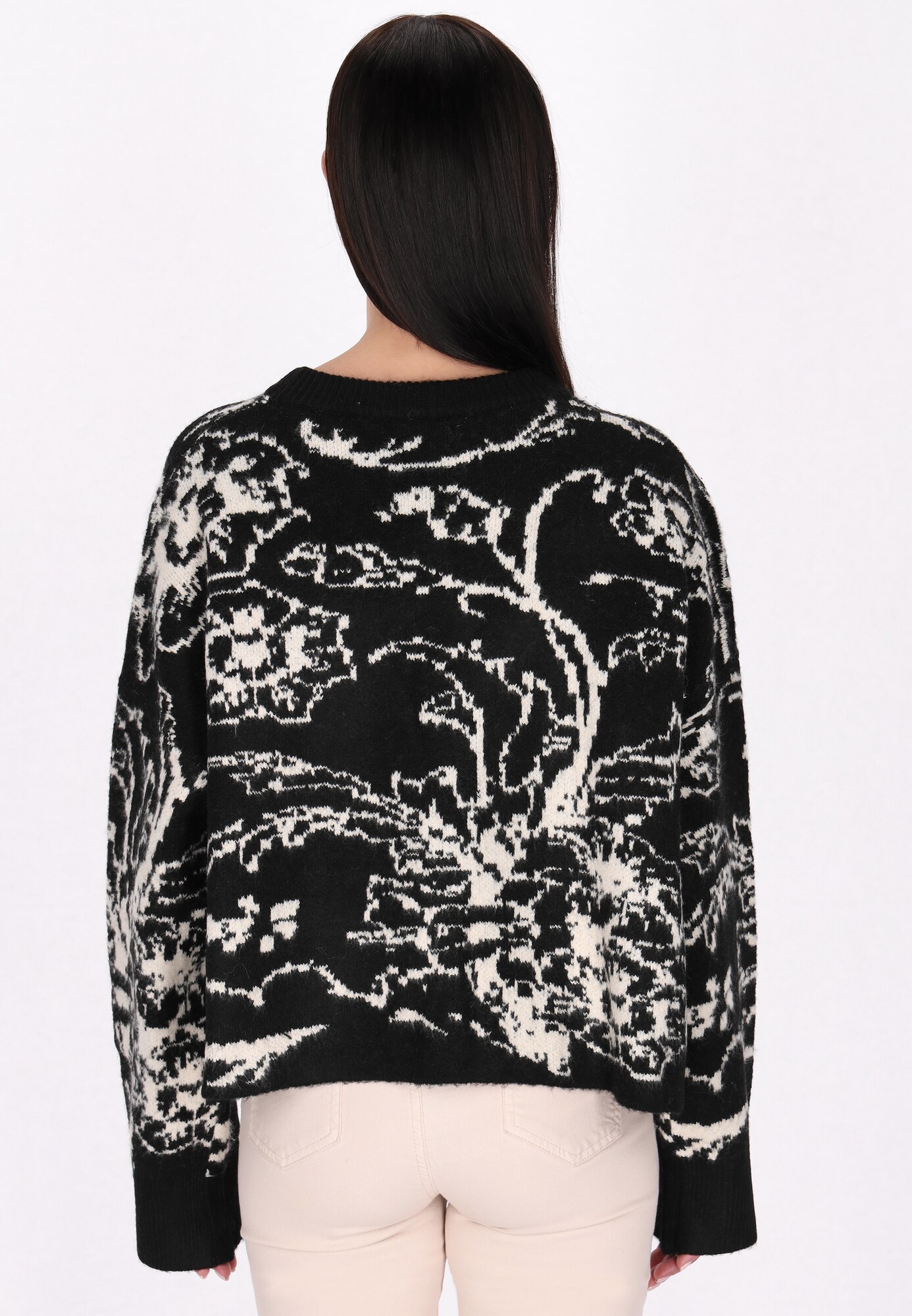 Thumbnail - Pullover