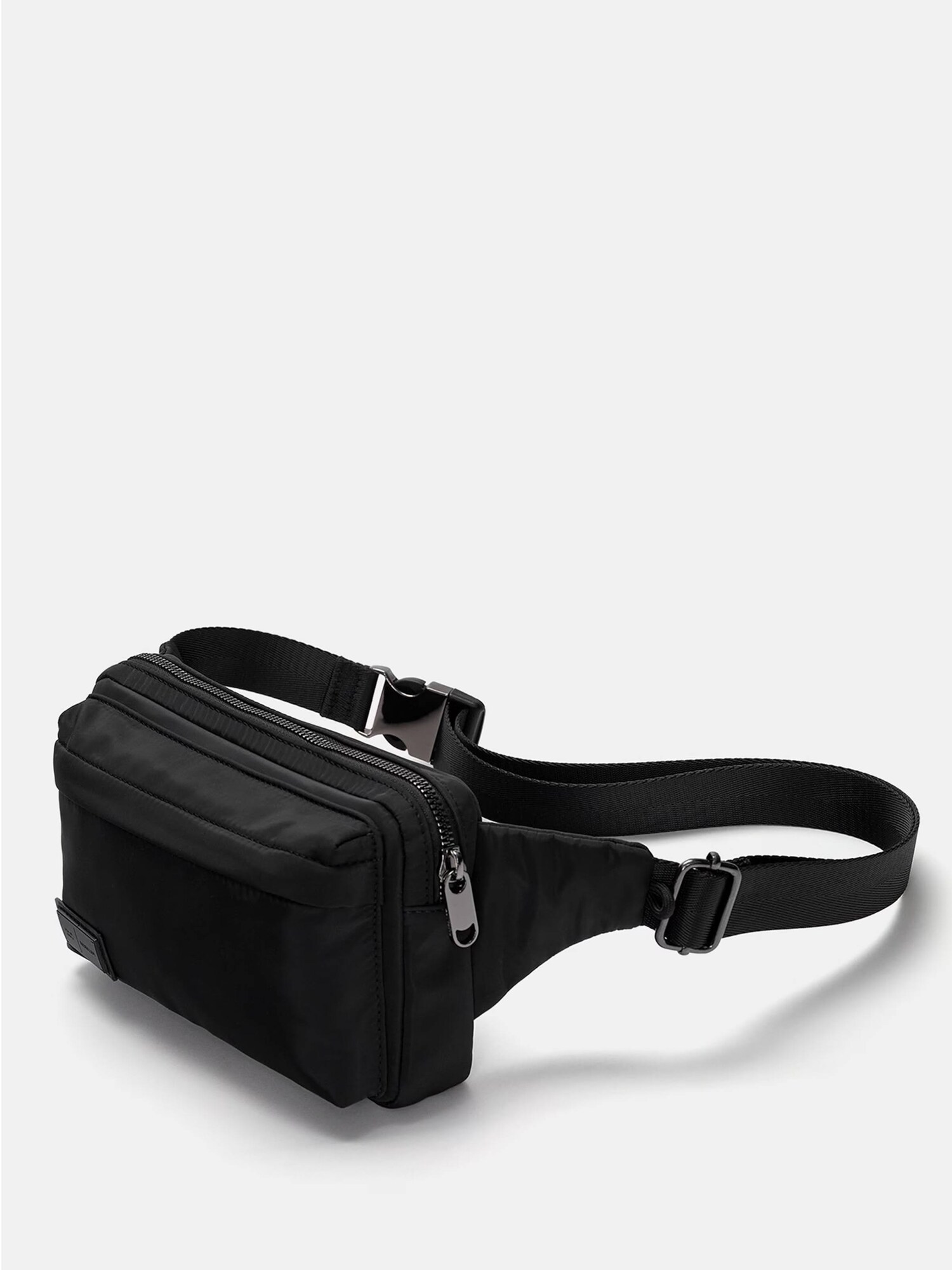 Pull&Bear Ľadvinka  čierna