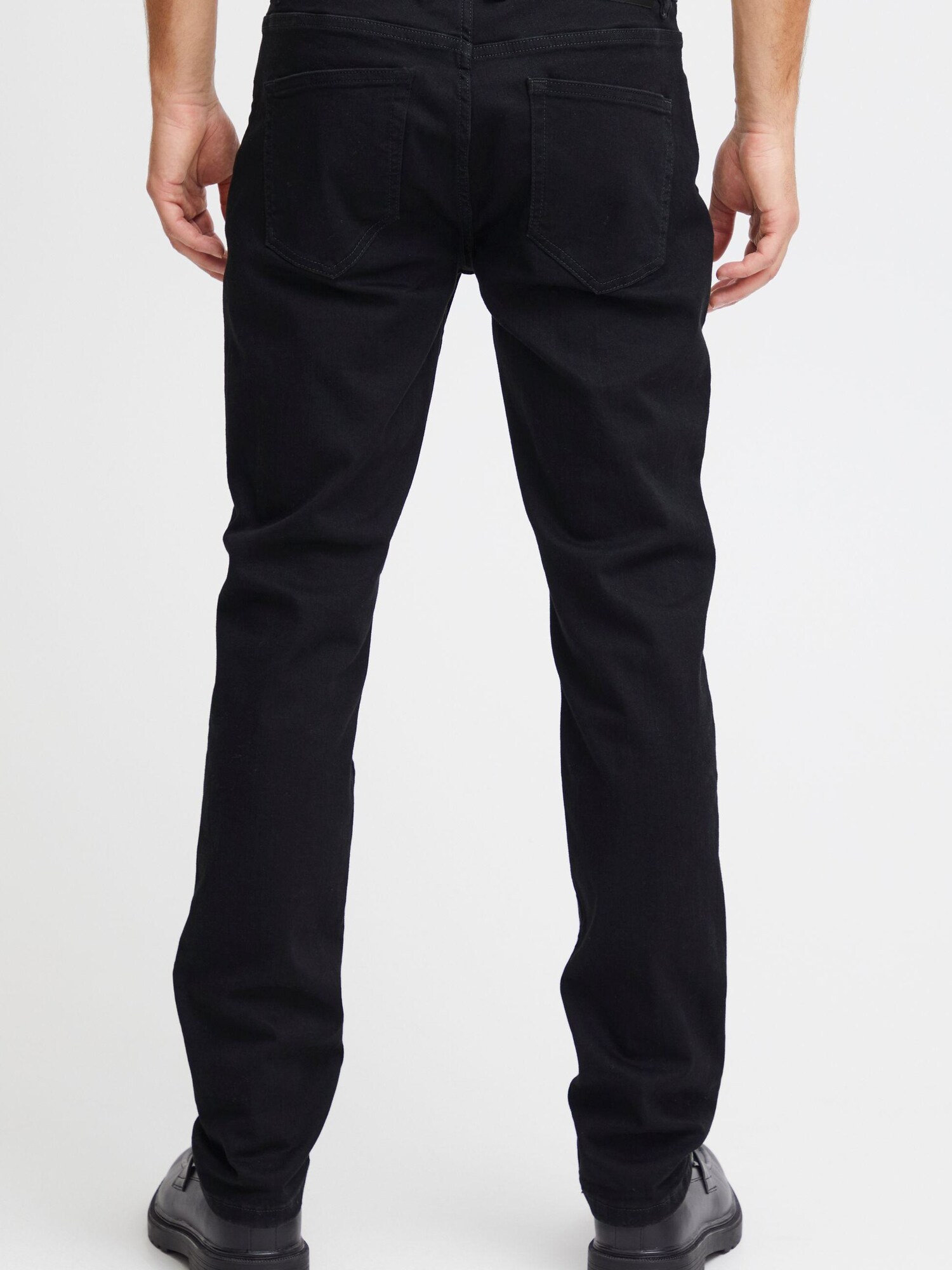 Casual Friday Džínsy 'RY' čierny denim (obrázok 4)