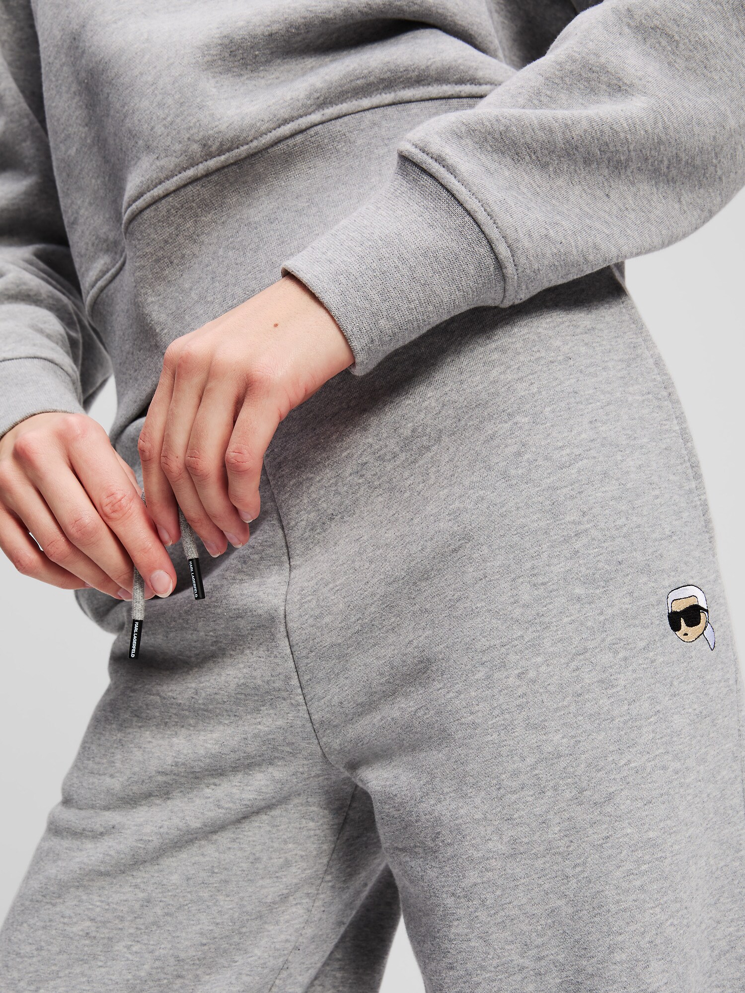 Thumbnail - Hose