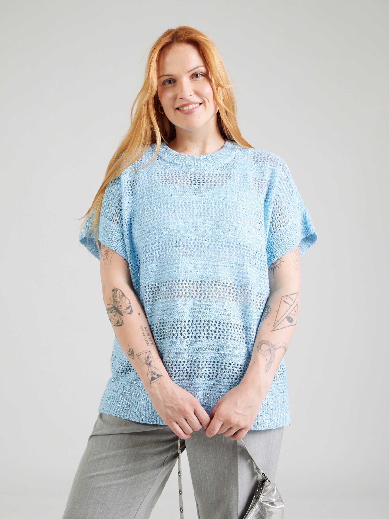 Vero Moda Curve Pulóver 'VMCLEILANI'  világoskék termék 2. képe