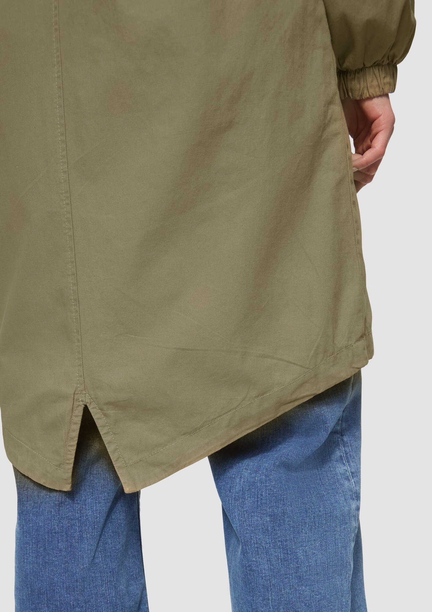 Thumbnail - Parka
