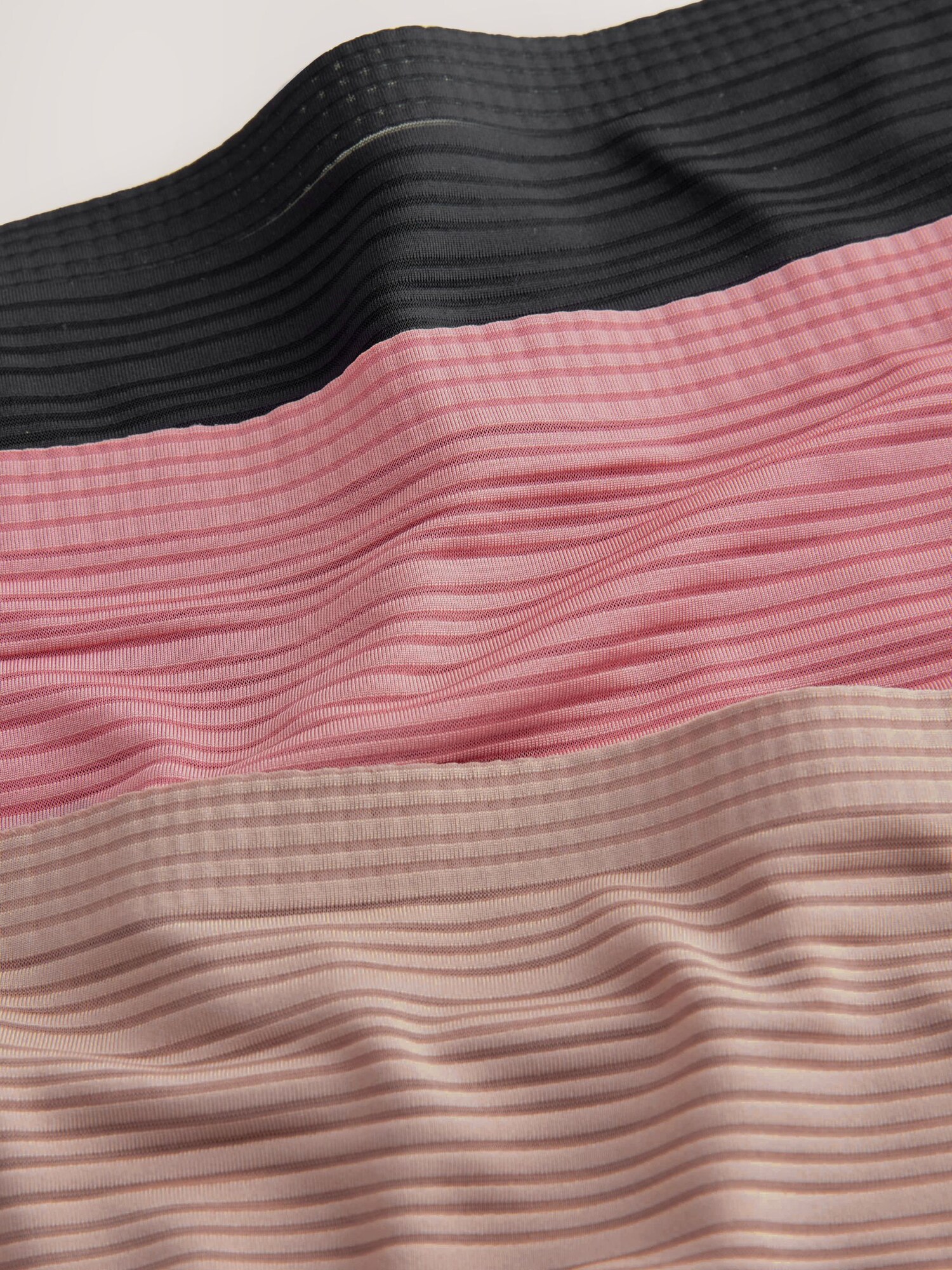 Thumbnail - Next Slip