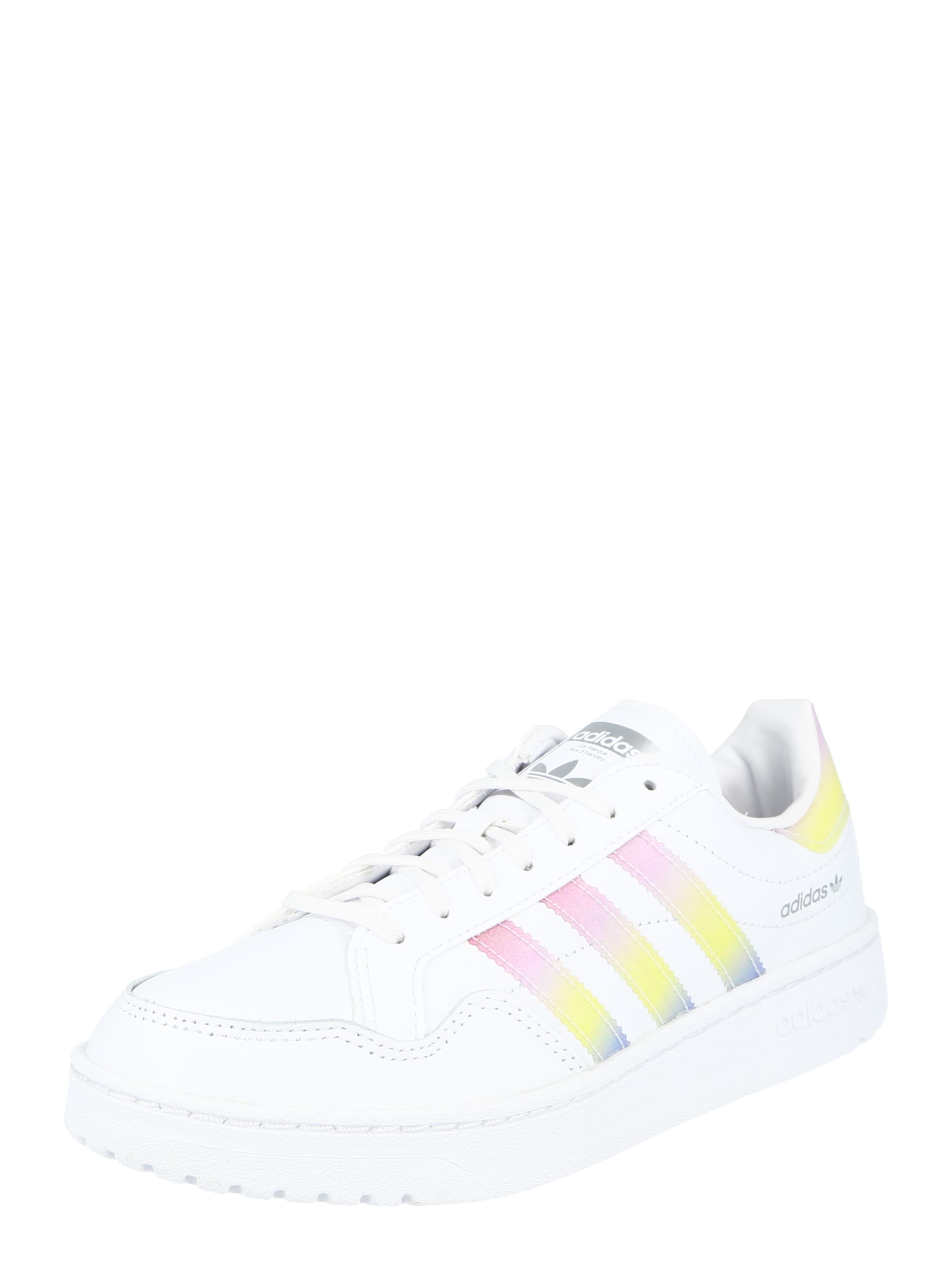Team Court sneakers