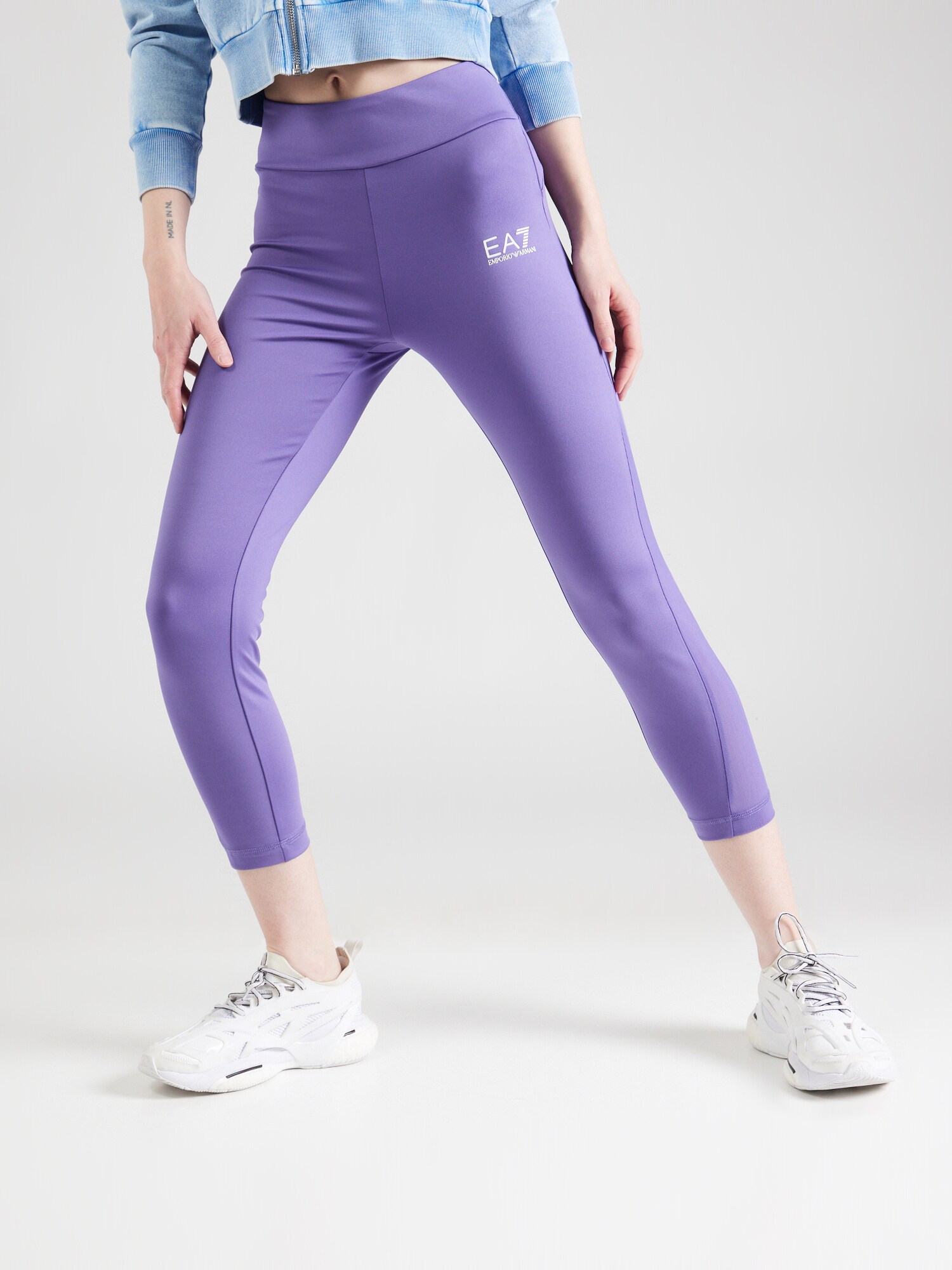 EA7 Emporio Armani Sportnadrágok  ibolyakék termék 2. képe