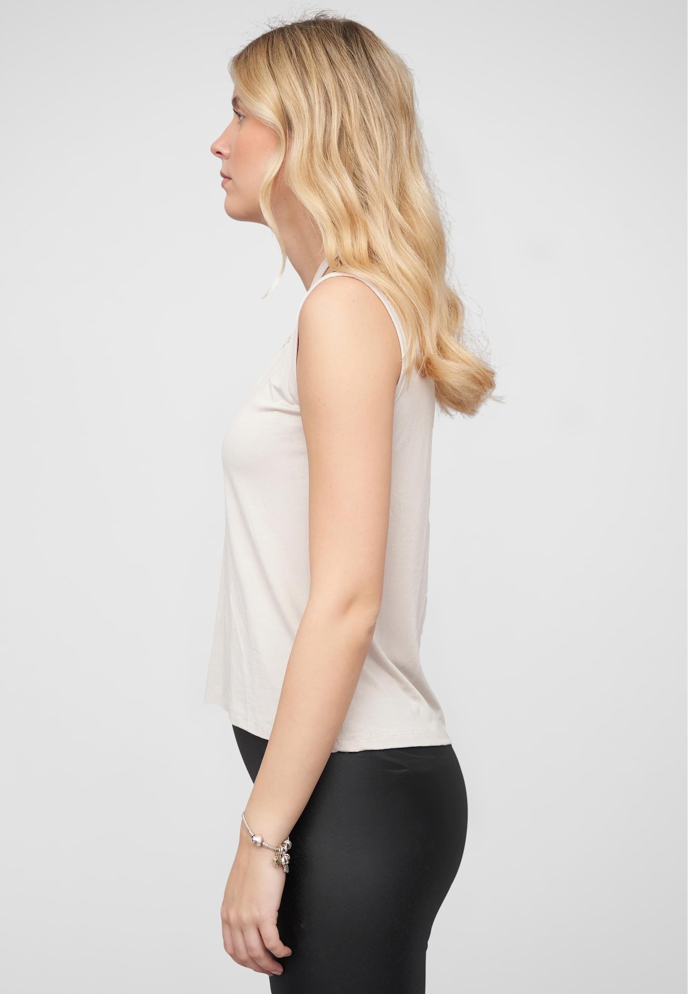 Thumbnail - Cloud5ive Top