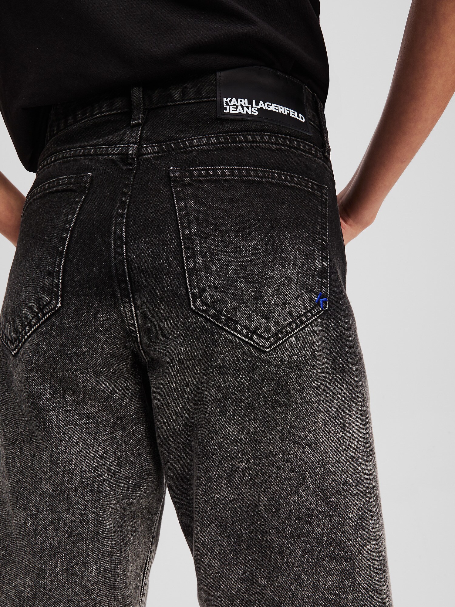 Thumbnail - KARL LAGERFELD JEANS Shorts